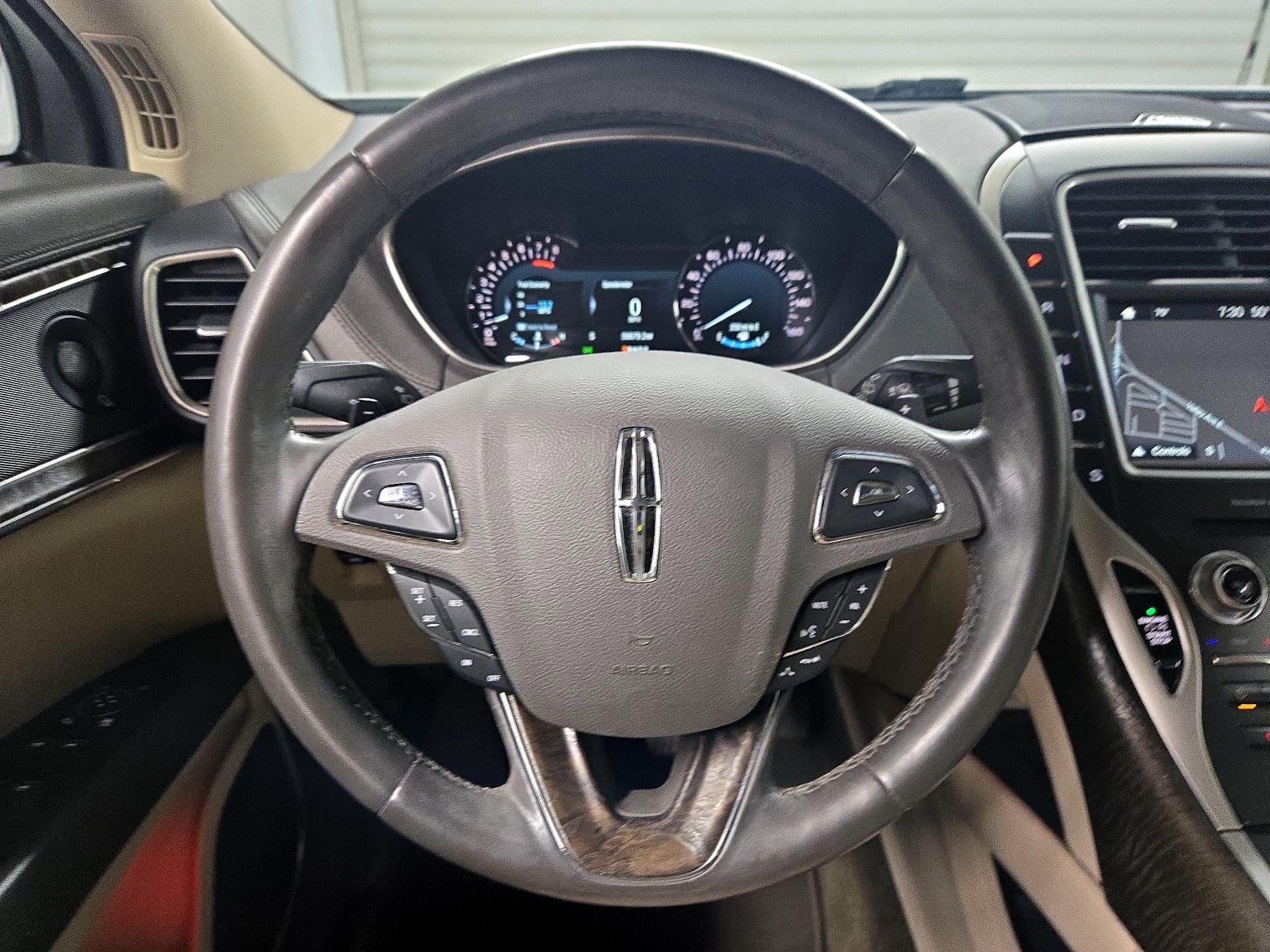 Thumbnail: 2017 Lincoln MKX - 10