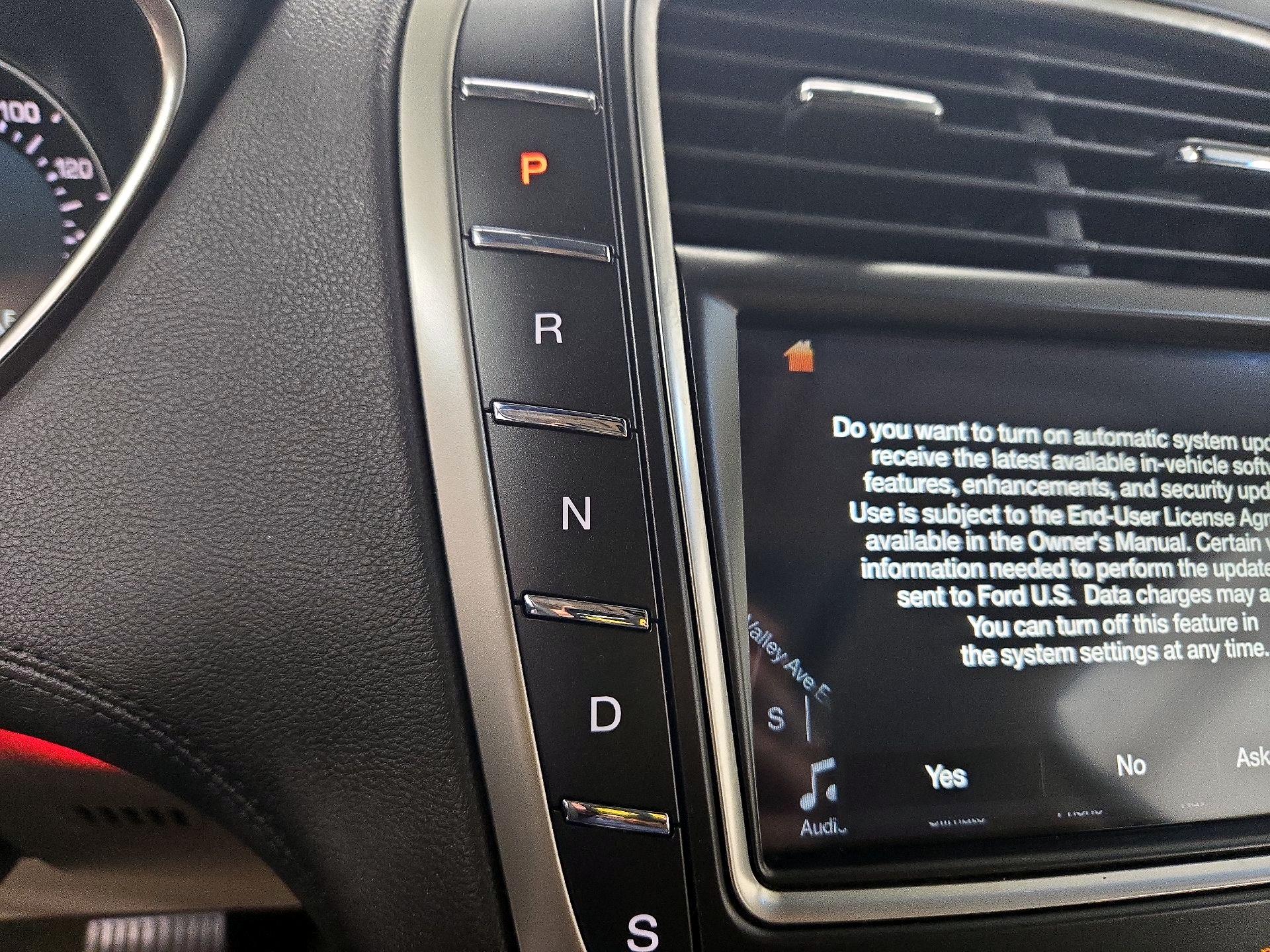 Thumbnail: 2017 Lincoln MKX - 18