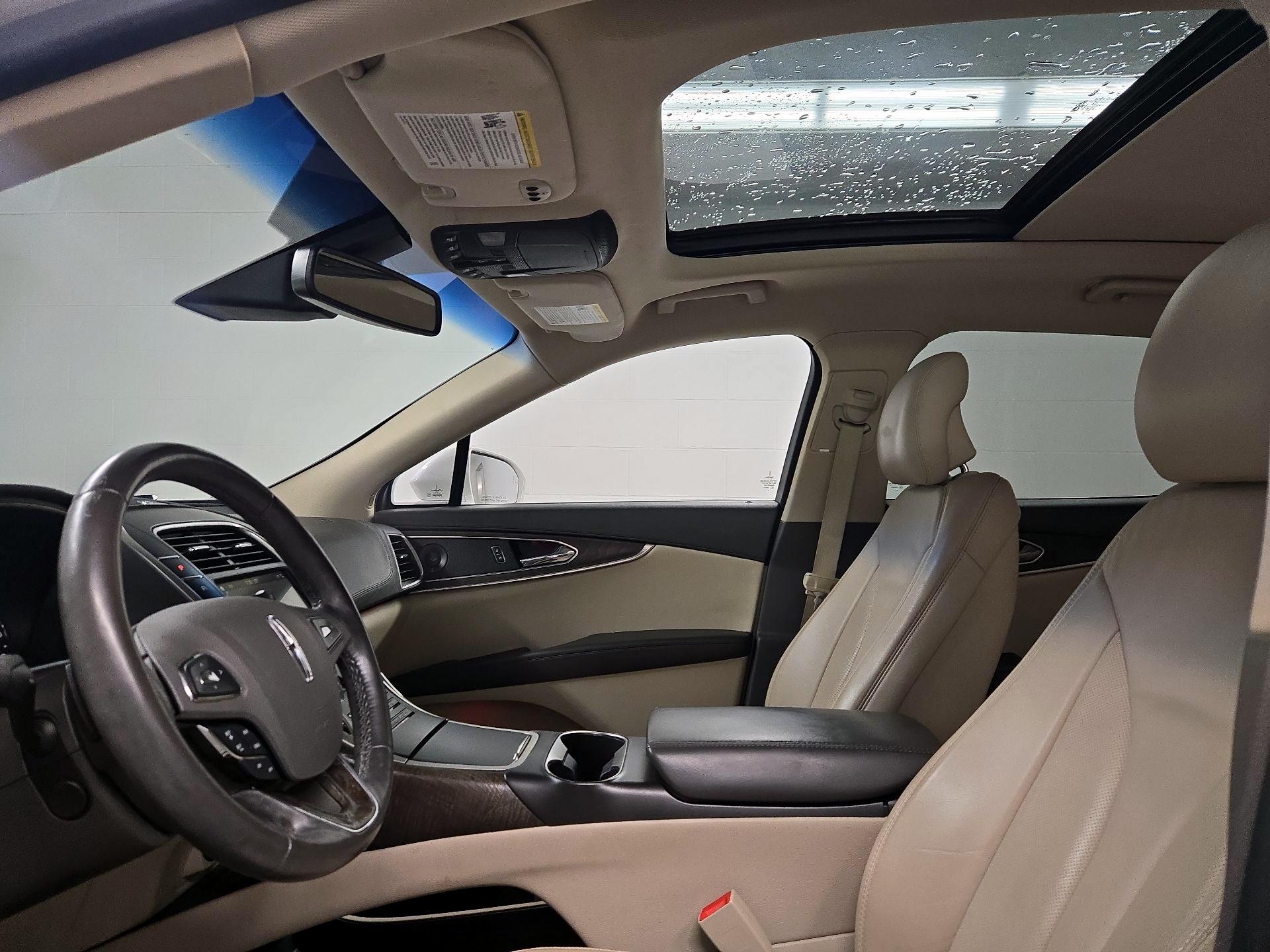 Thumbnail: 2017 Lincoln MKX - 20