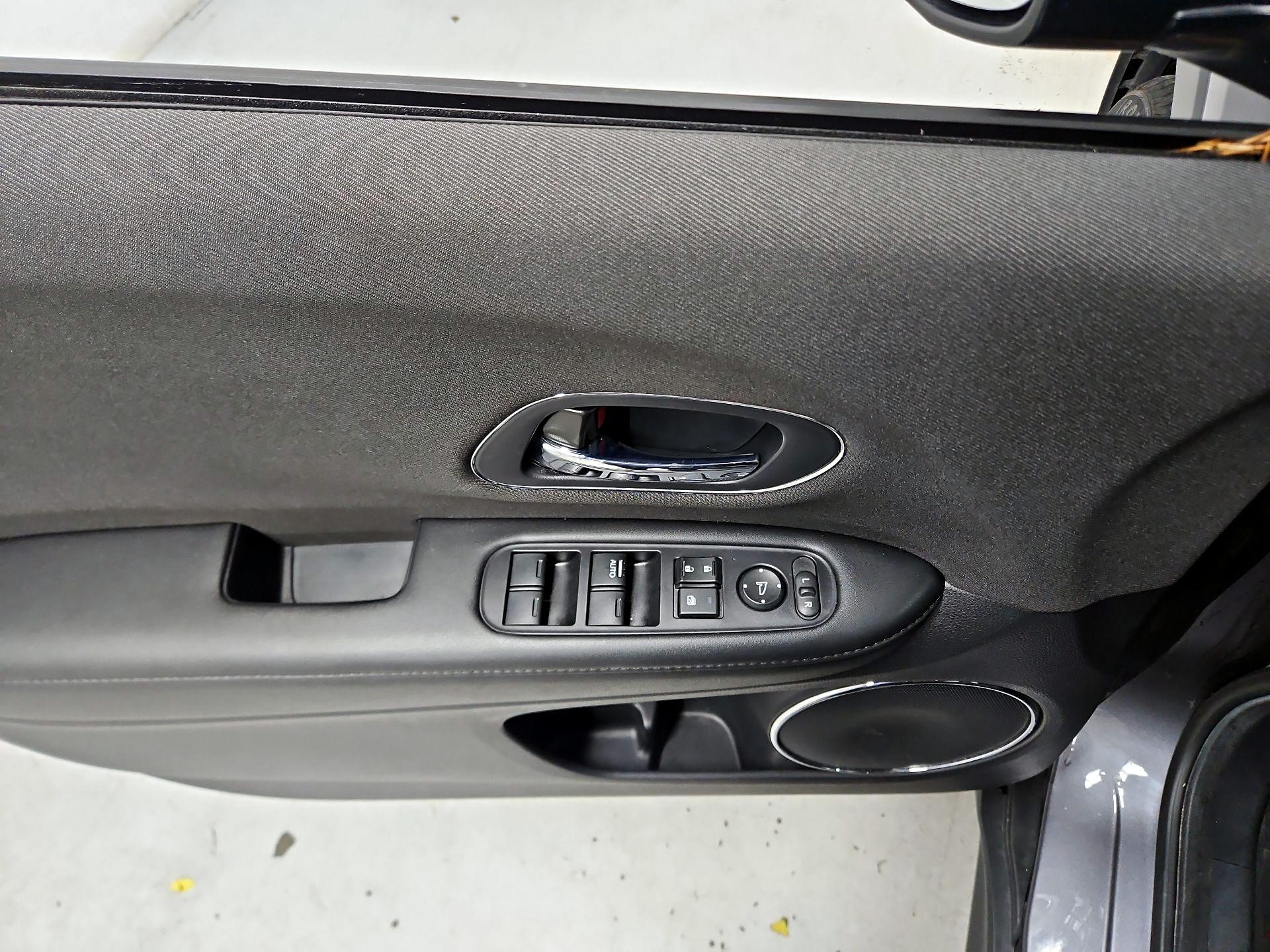 Thumbnail: 2020 Honda HR-V - 12