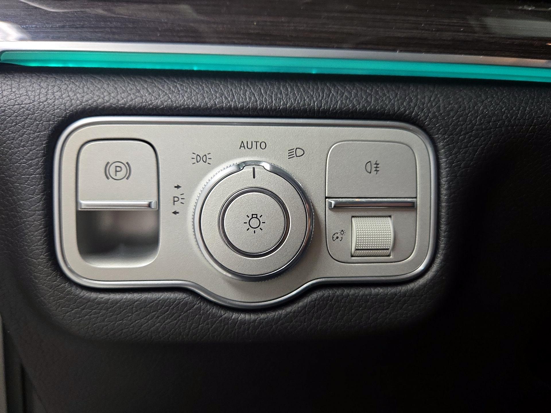 Thumbnail: 2023 Mercedes-Benz GLE - 13