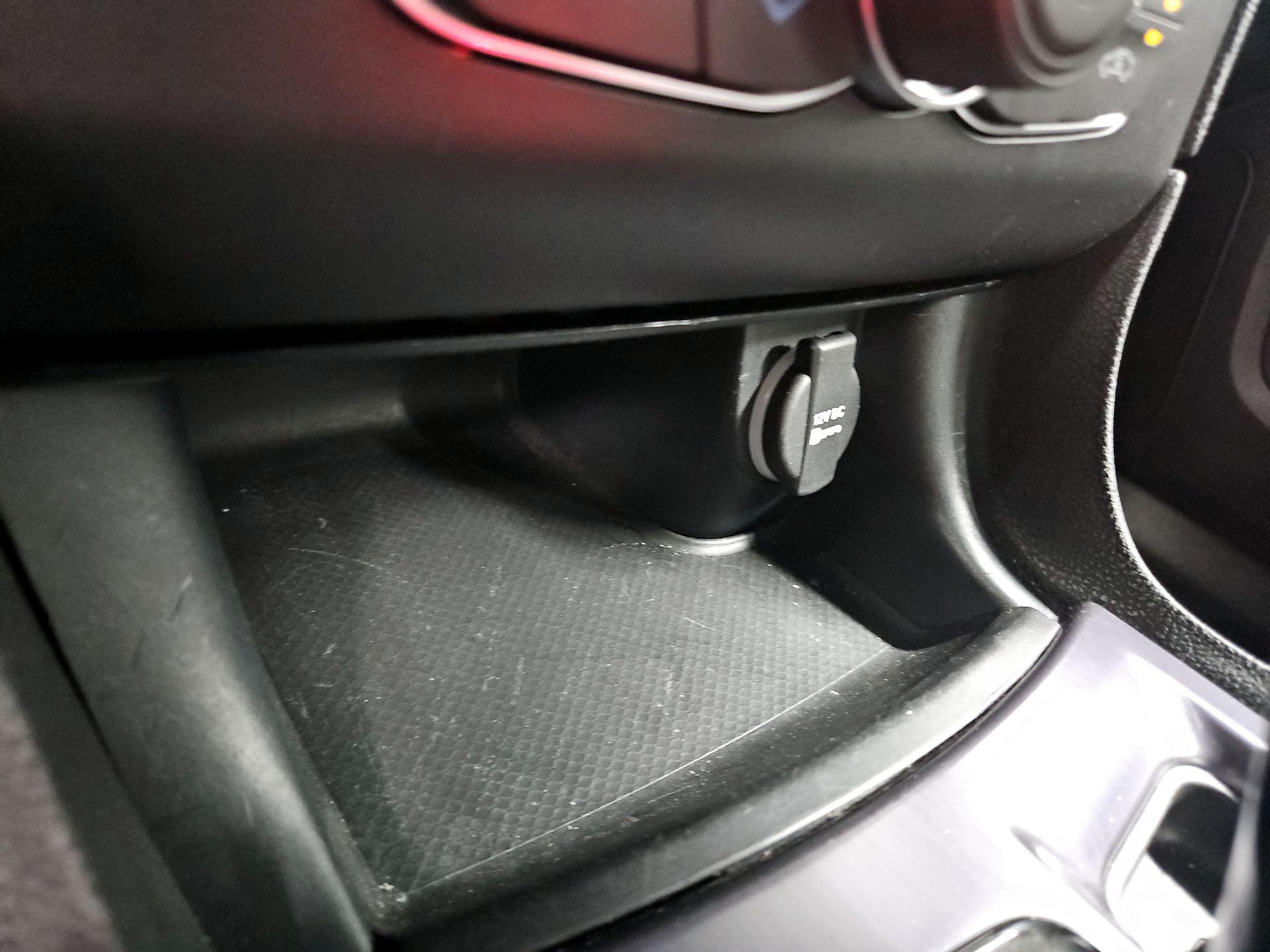 Thumbnail: 2017 Dodge Charger - 18