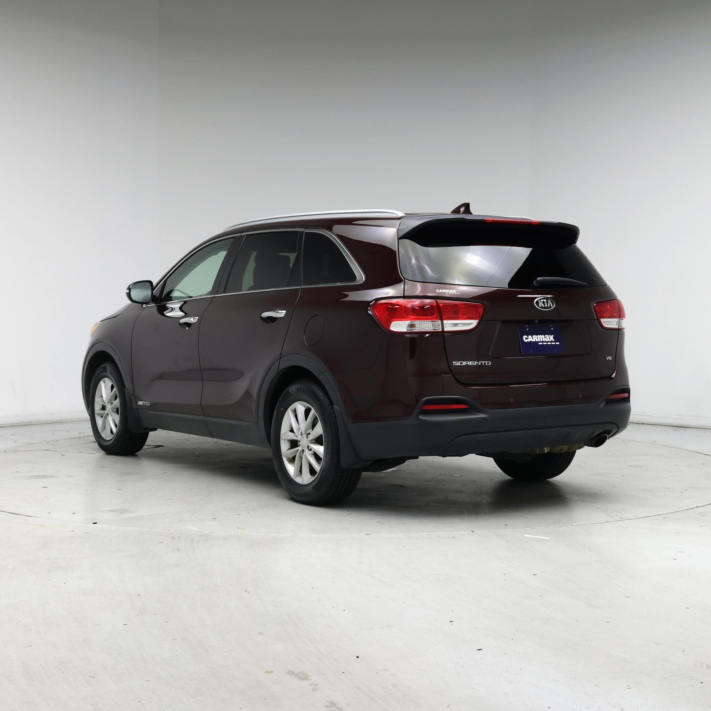 Thumbnail: 2017 Kia Sorento - 2