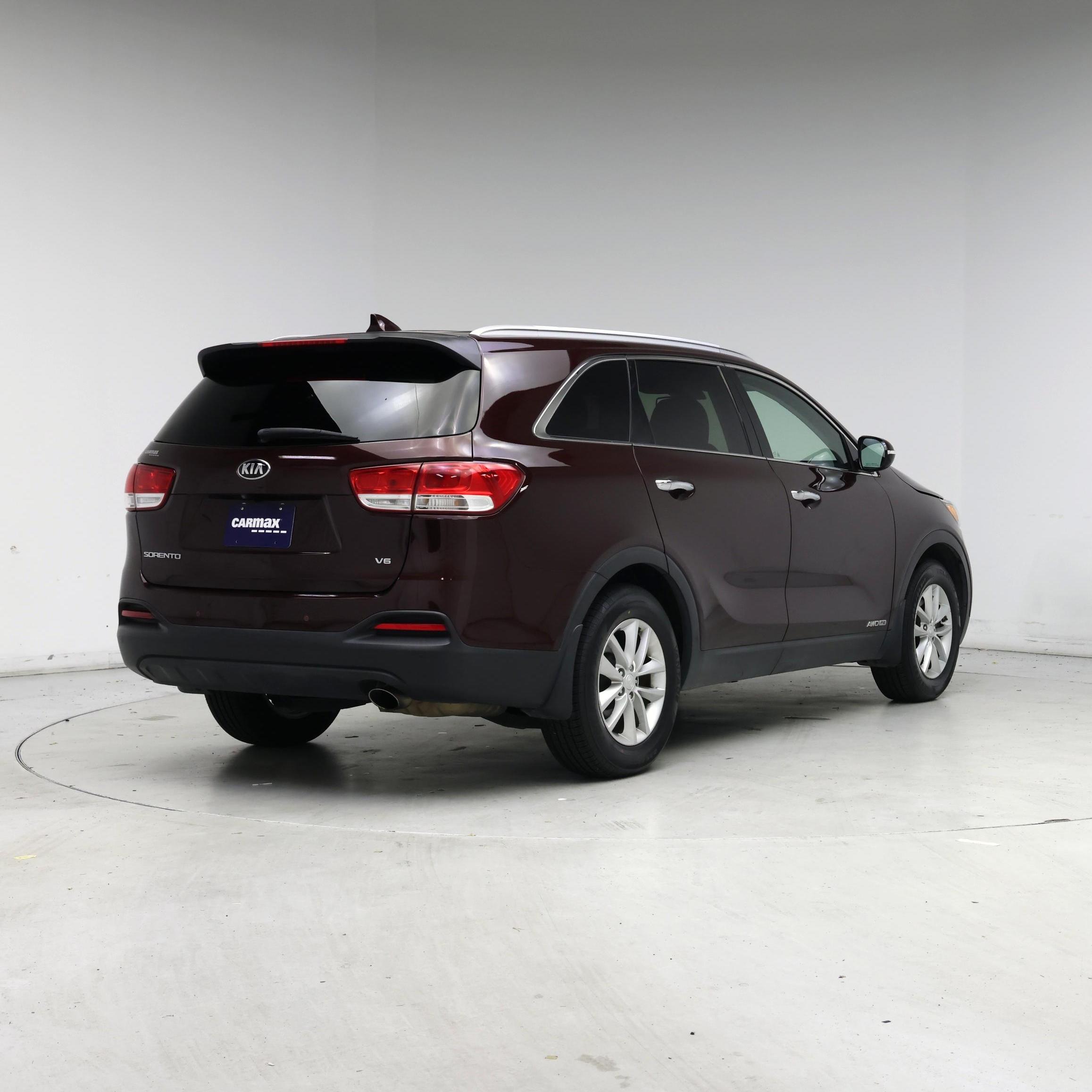 Thumbnail: 2017 Kia Sorento - 8