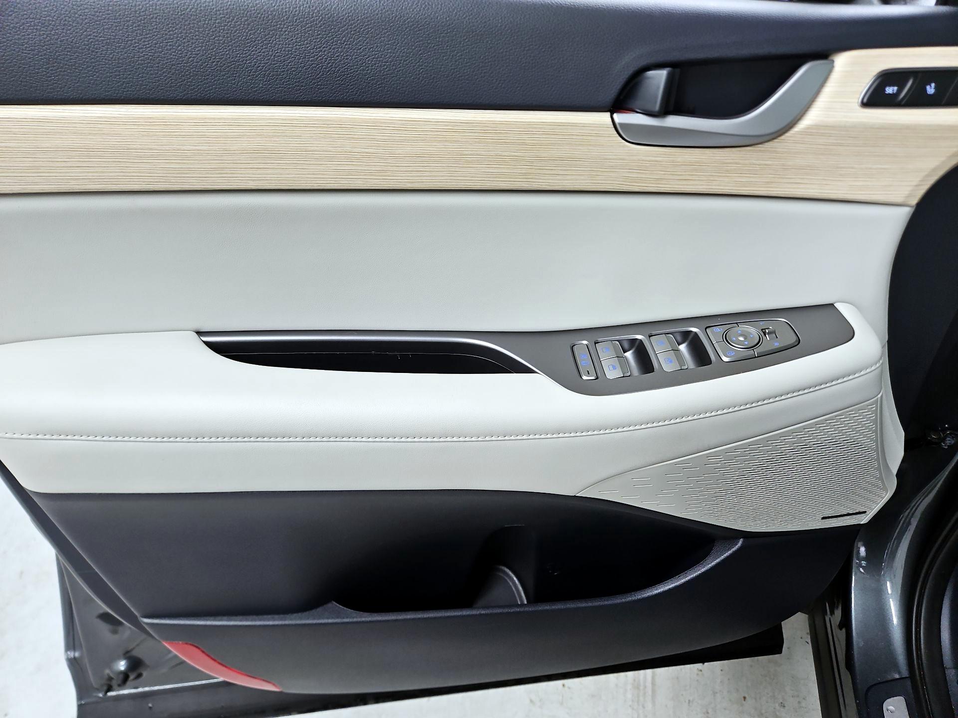 Thumbnail: 2023 Hyundai Palisade - 12