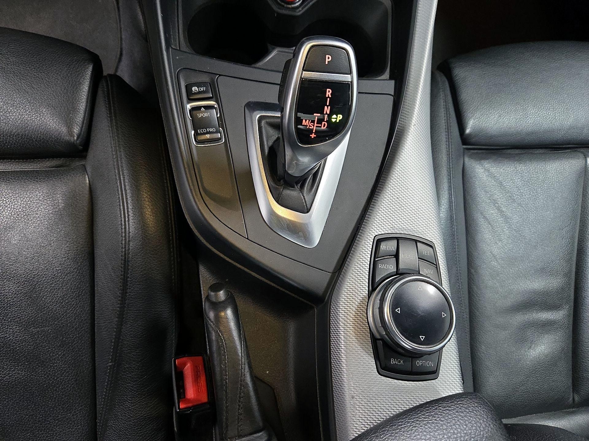 Thumbnail: 2015 BMW 2 Series - 17