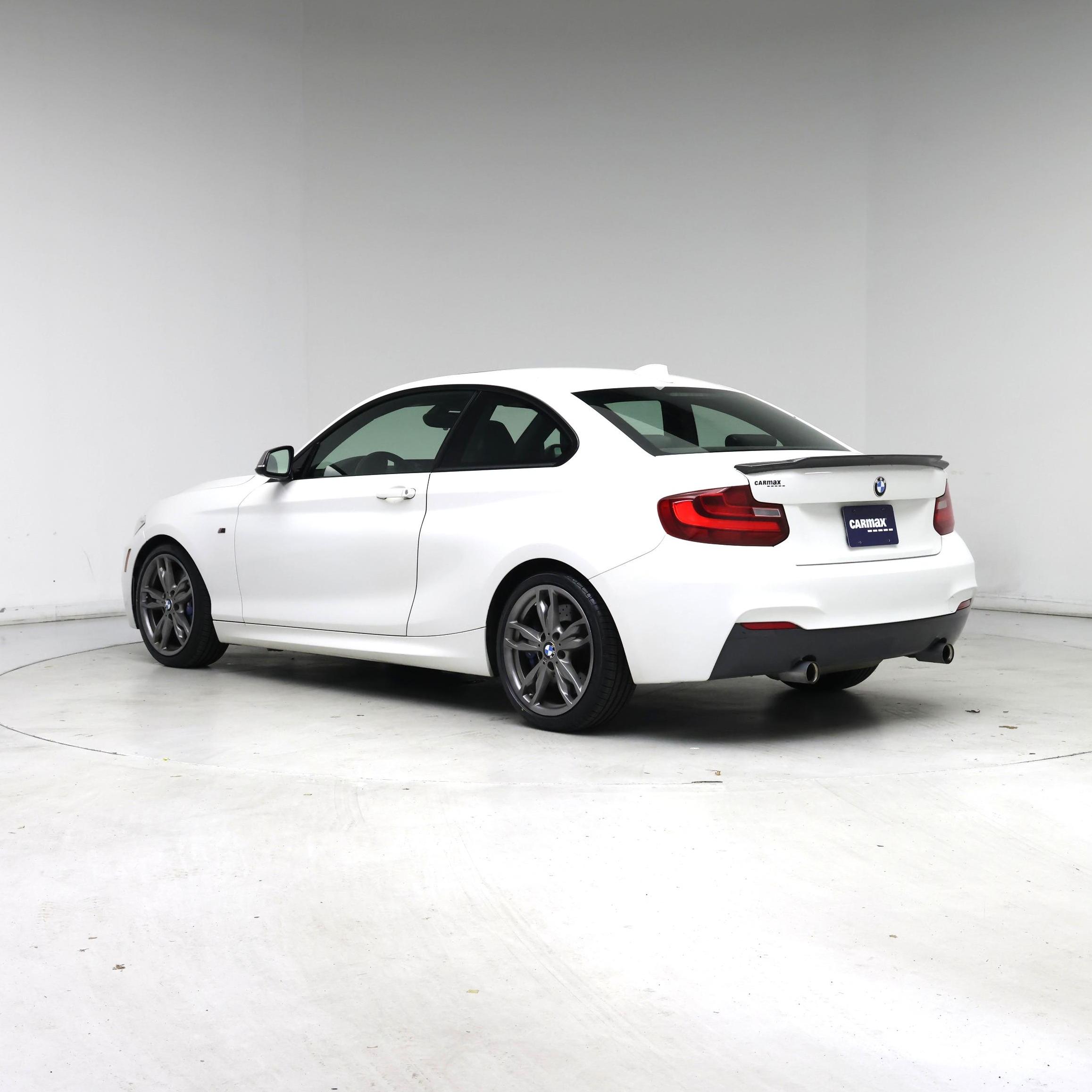 Thumbnail: 2015 BMW 2 Series - 2
