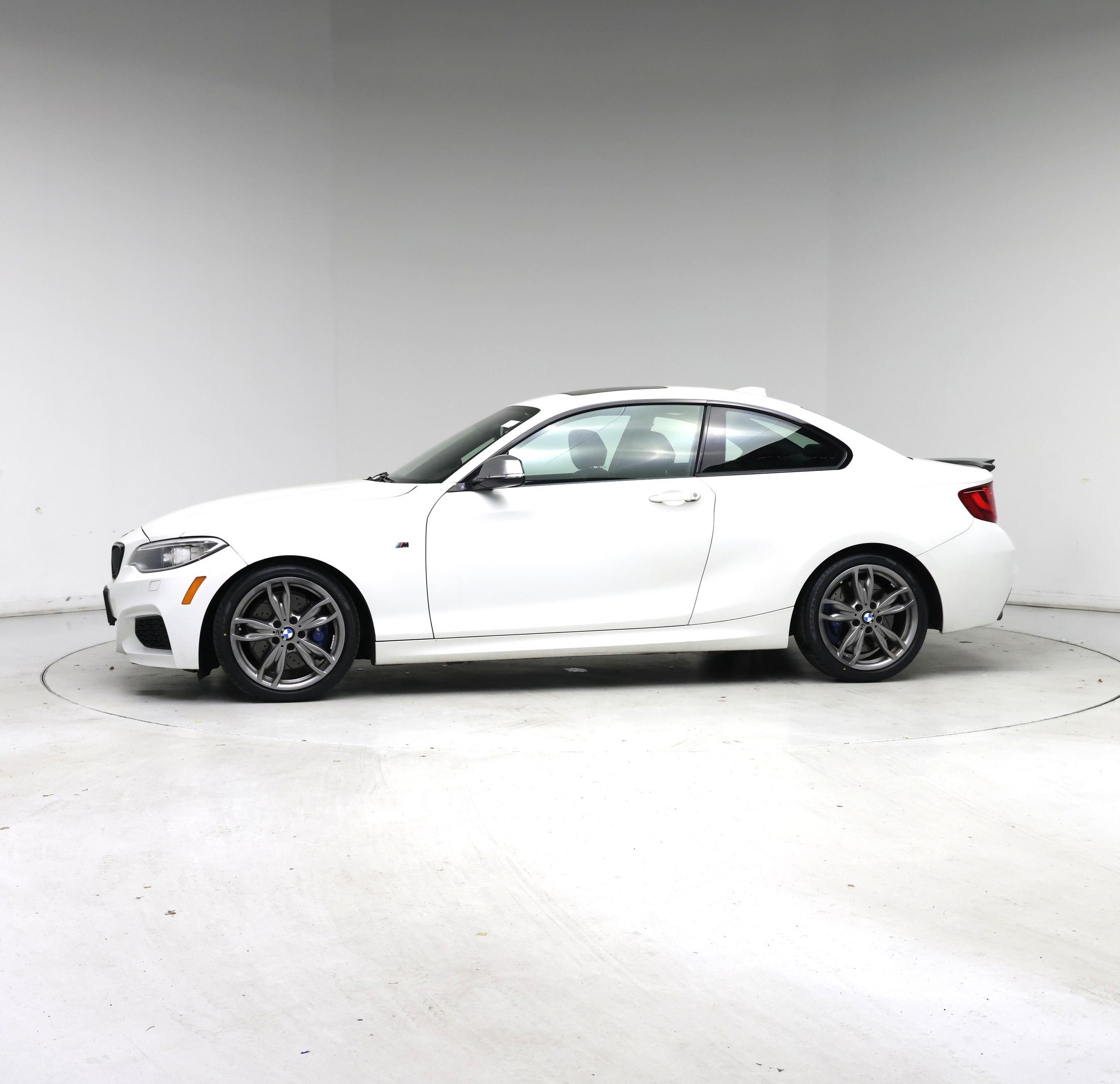 Thumbnail: 2015 BMW 2 Series - 3