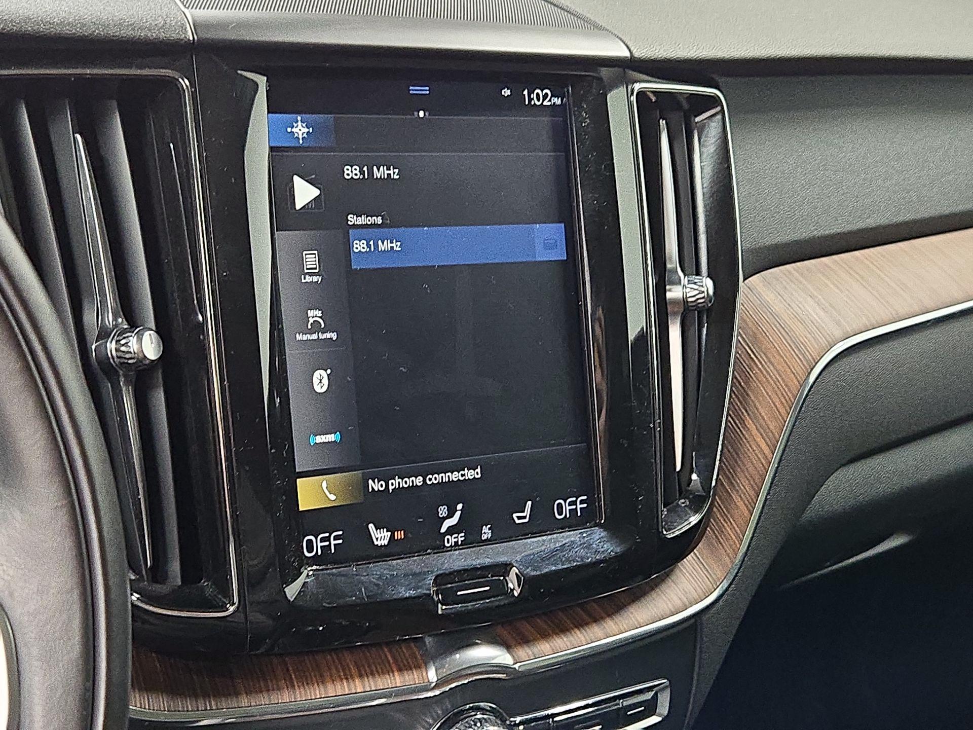 Thumbnail: 2019 Volvo XC60 - 16