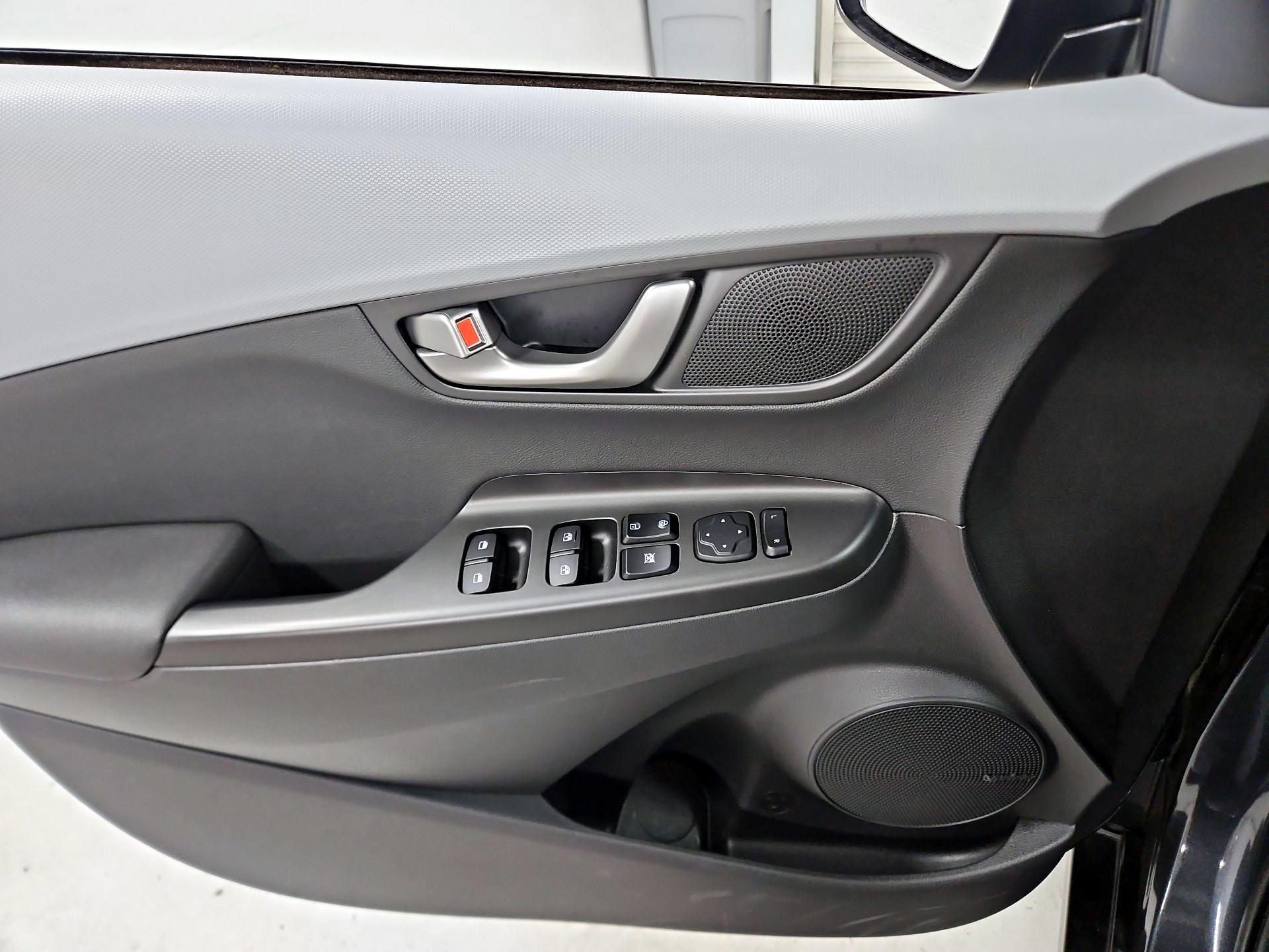 Thumbnail: 2021 Hyundai Kona - 12