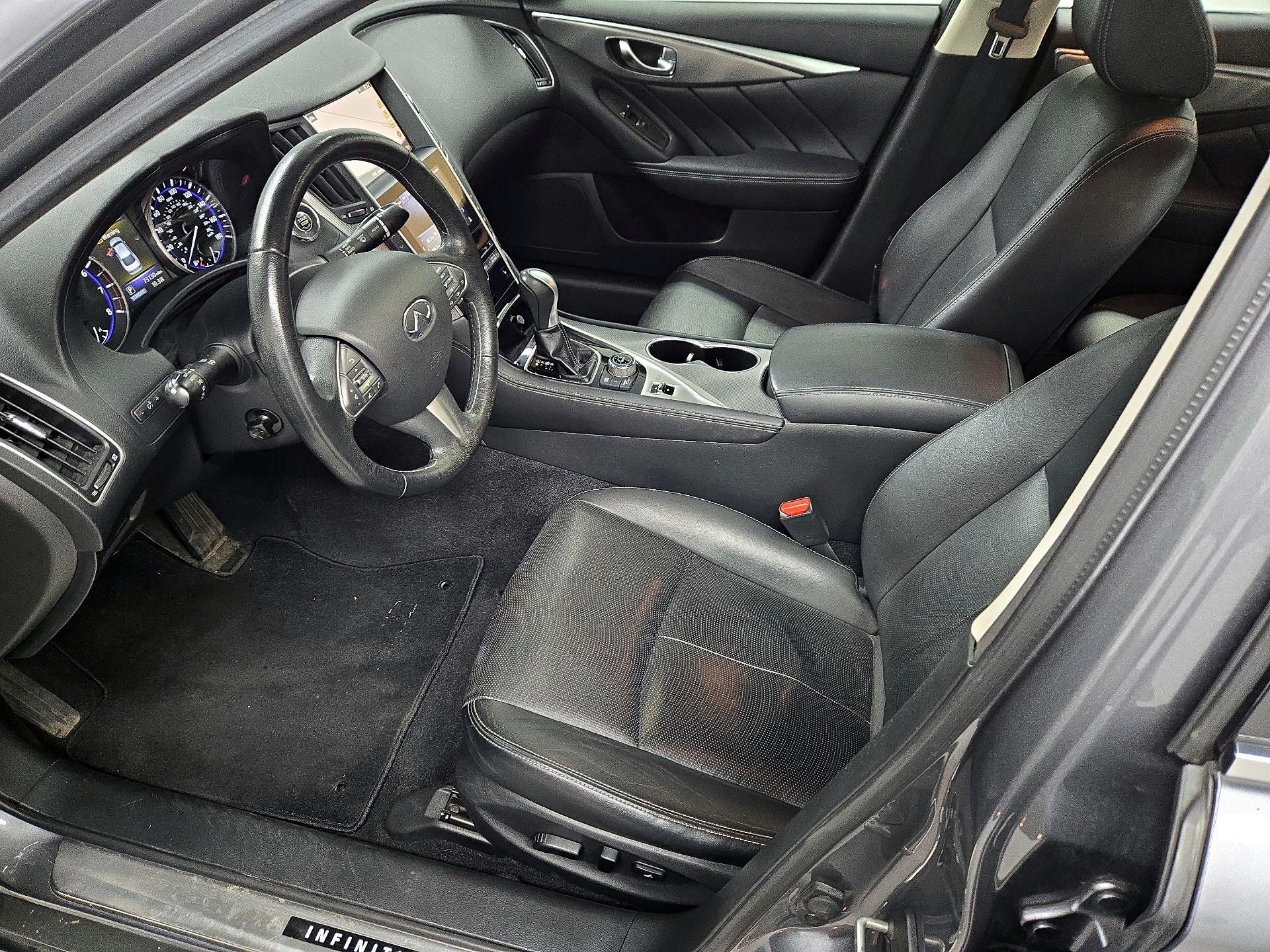 Thumbnail: 2016 INFINITI Q50 - 11