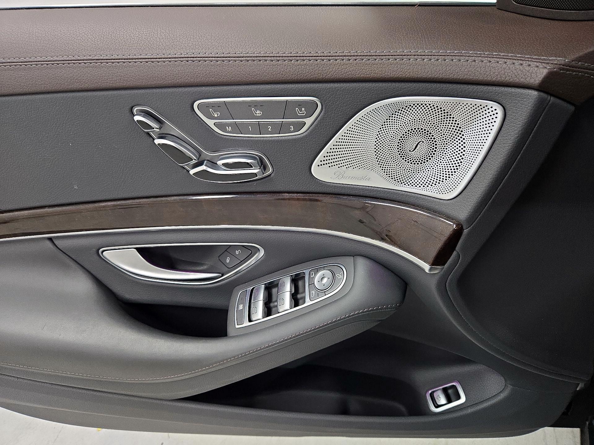 Thumbnail: 2018 Mercedes-Benz S-Class - 12