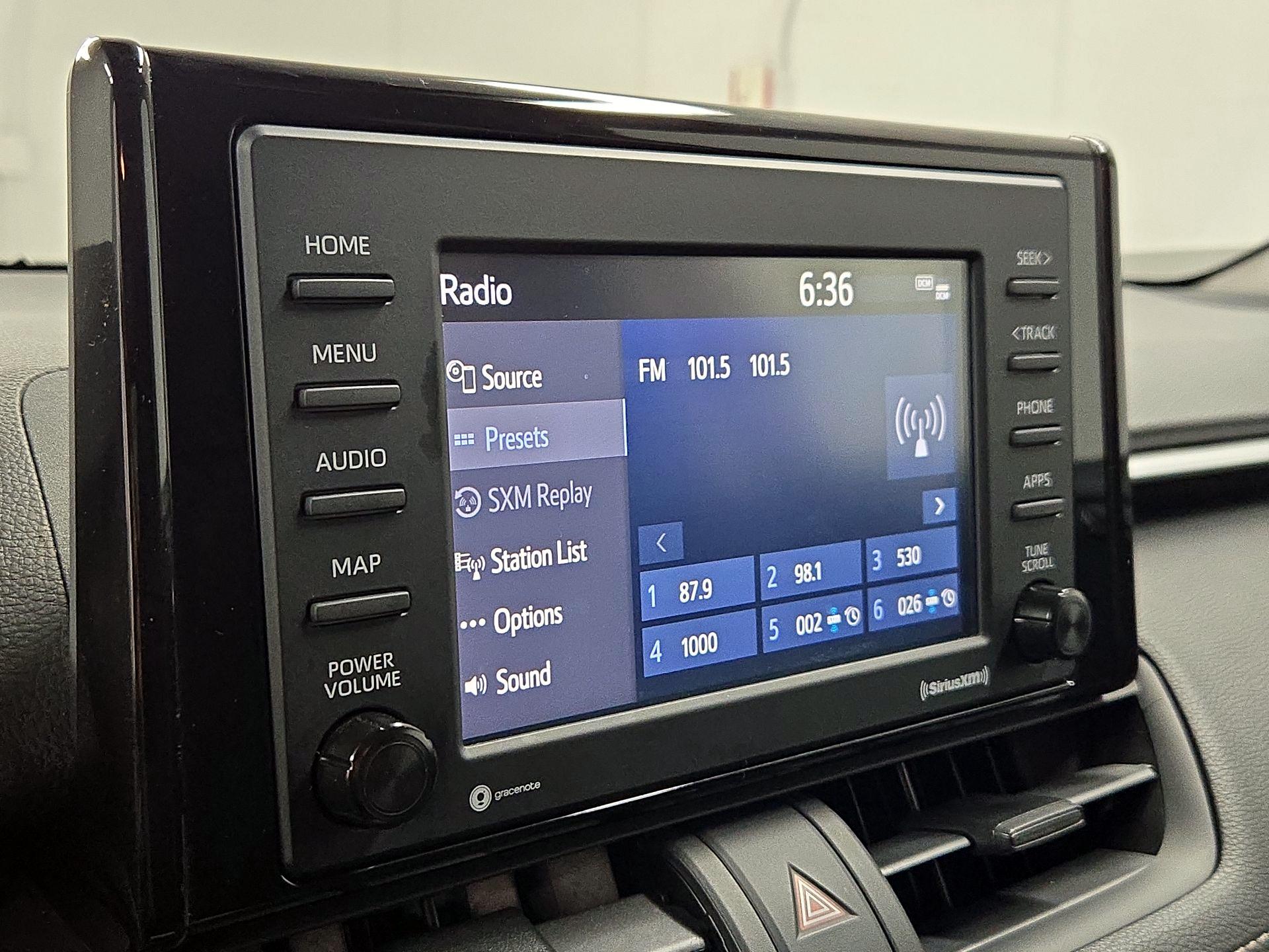 Thumbnail: 2020 Toyota RAV4 - 15