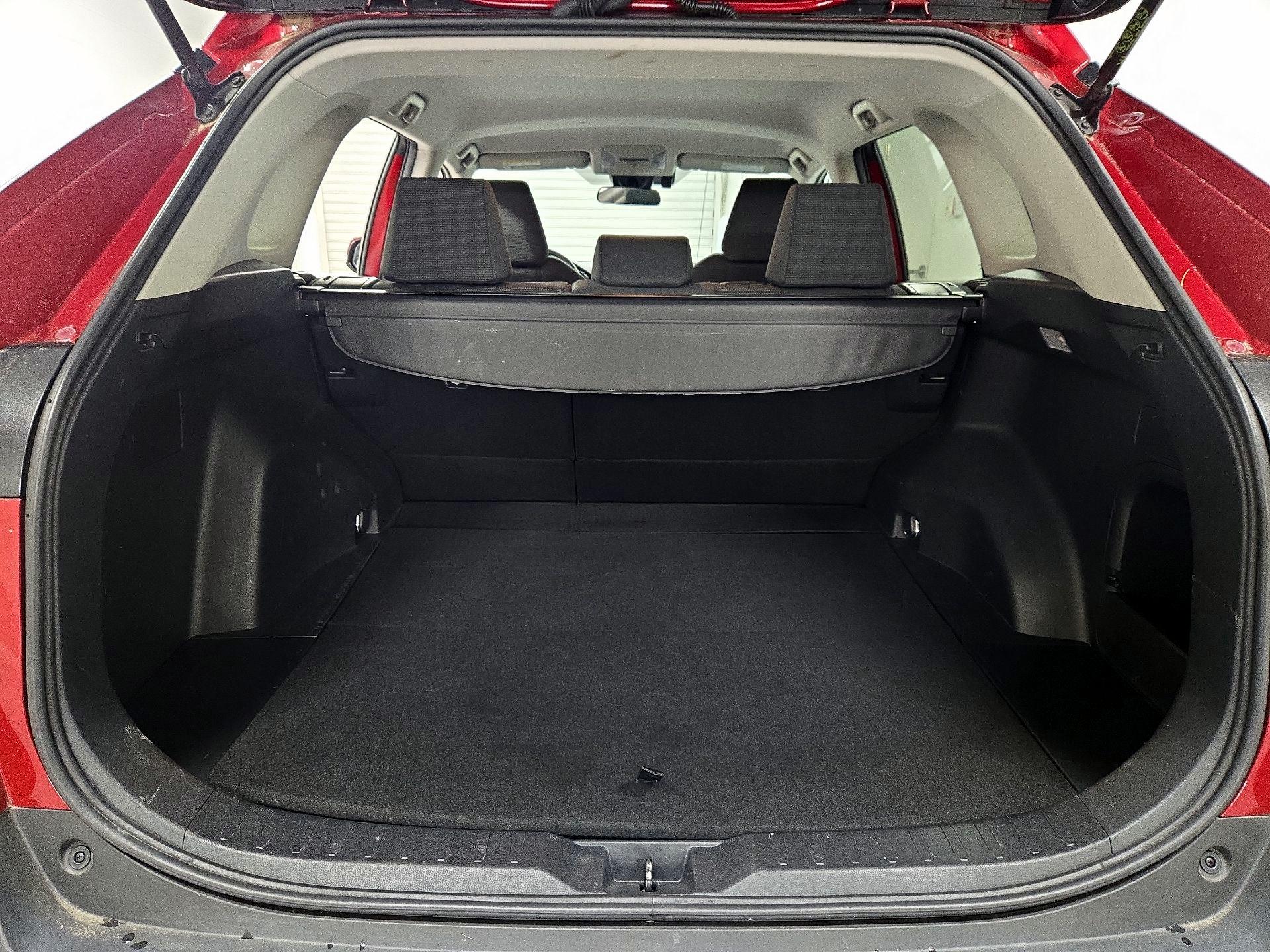 Thumbnail: 2020 Toyota RAV4 - 20