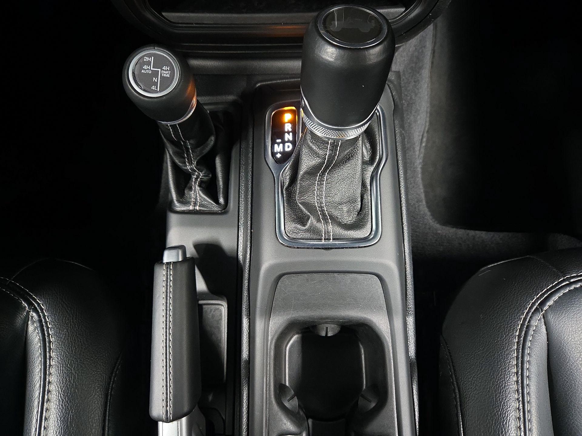 Thumbnail: 2021 Jeep Wrangler - 18