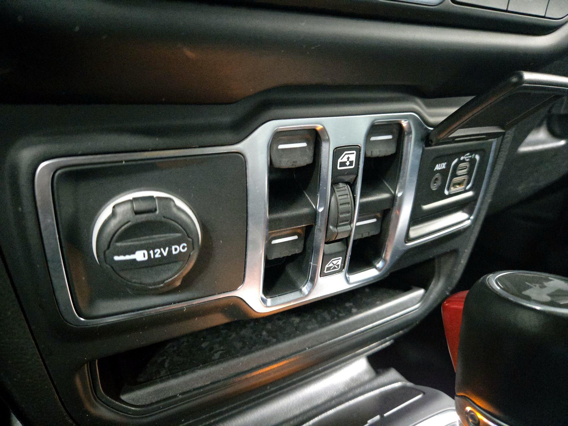 Thumbnail: 2021 Jeep Wrangler - 19