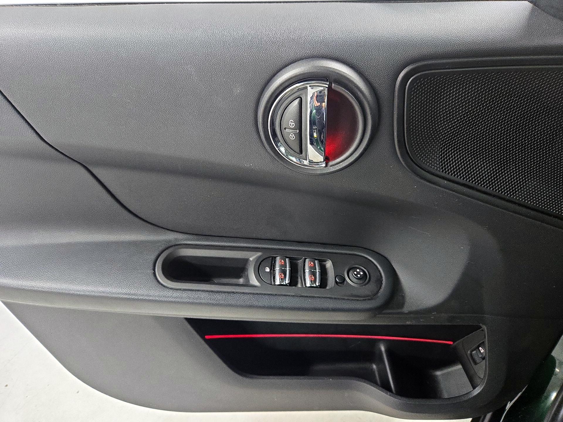 Thumbnail: 2019 MINI Cooper Countryman - 12