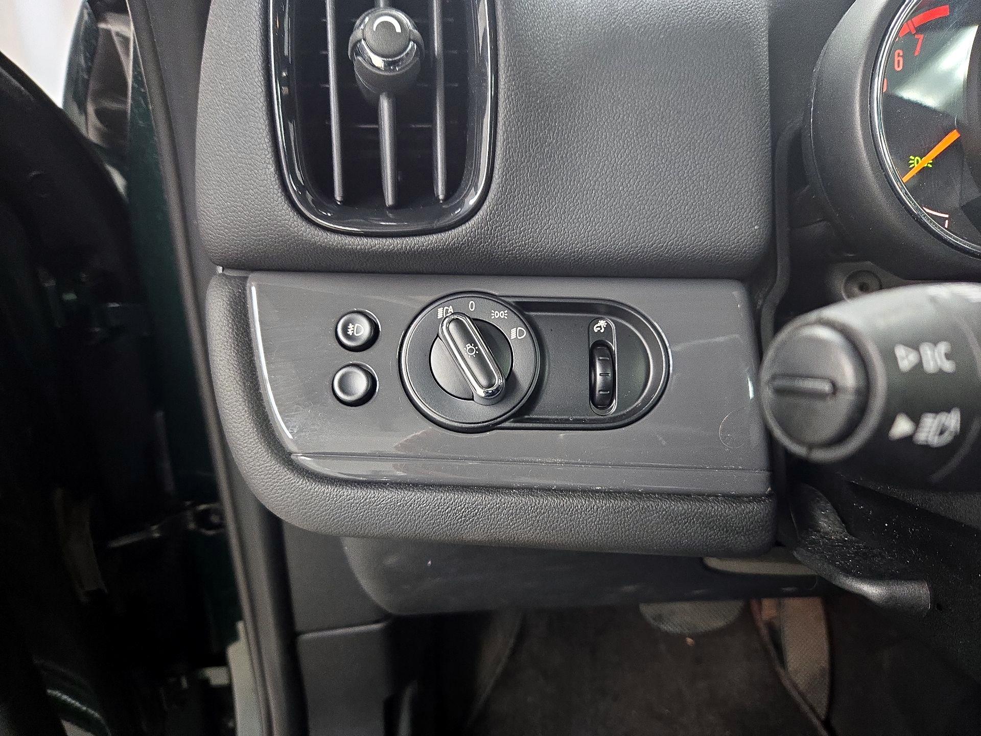 Thumbnail: 2019 MINI Cooper Countryman - 13