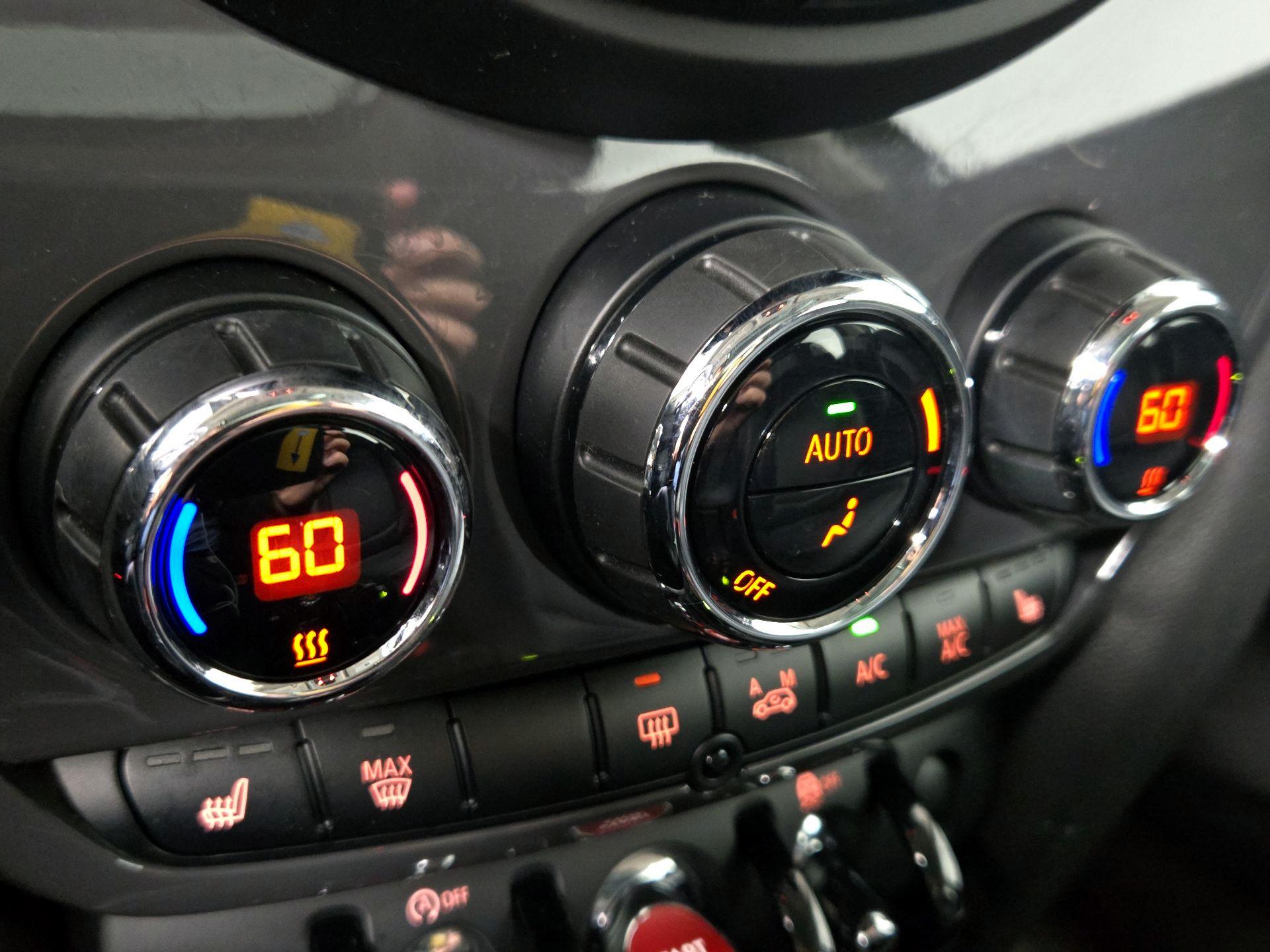 Thumbnail: 2019 MINI Cooper Countryman - 16