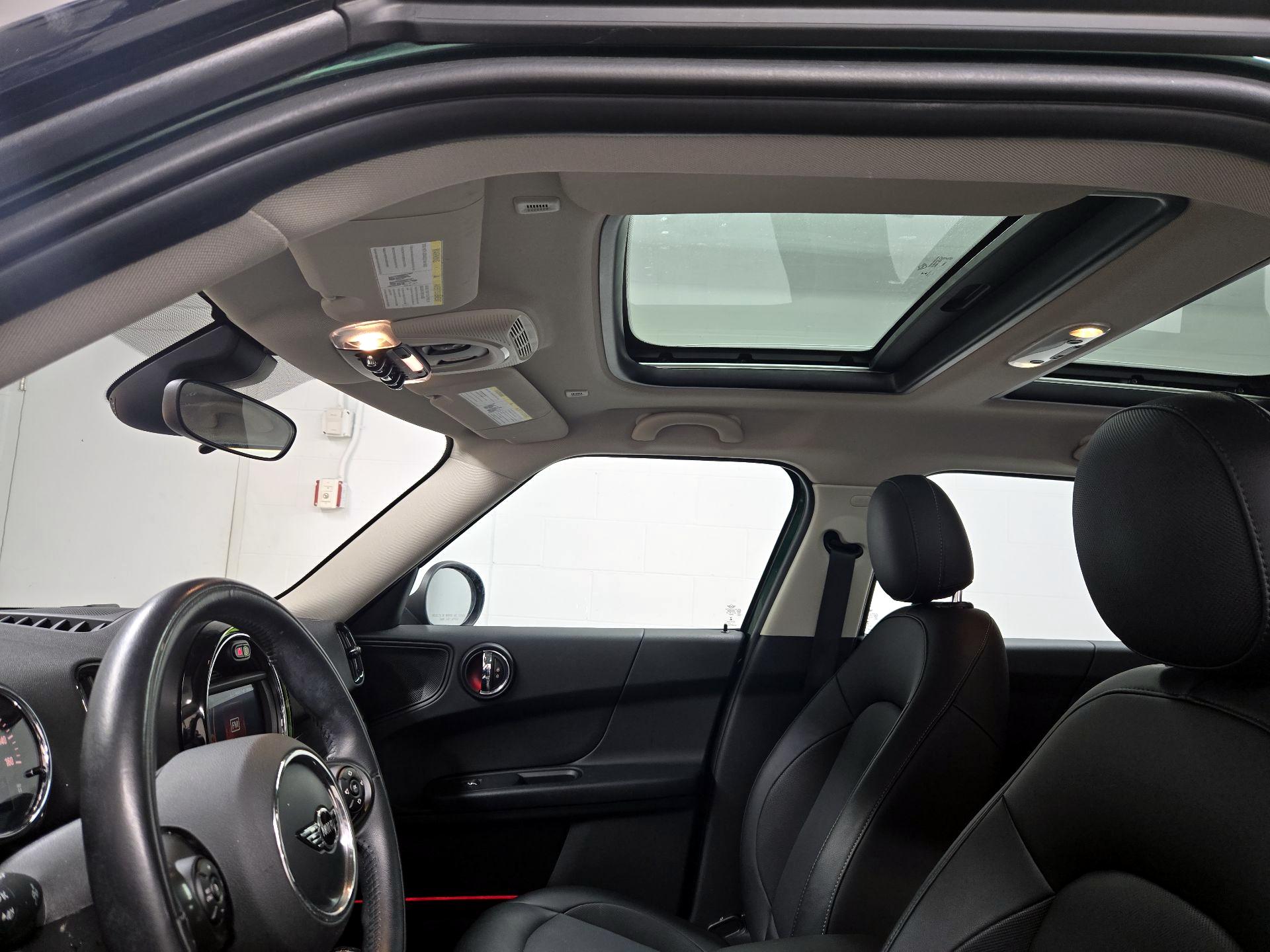 Thumbnail: 2019 MINI Cooper Countryman - 19