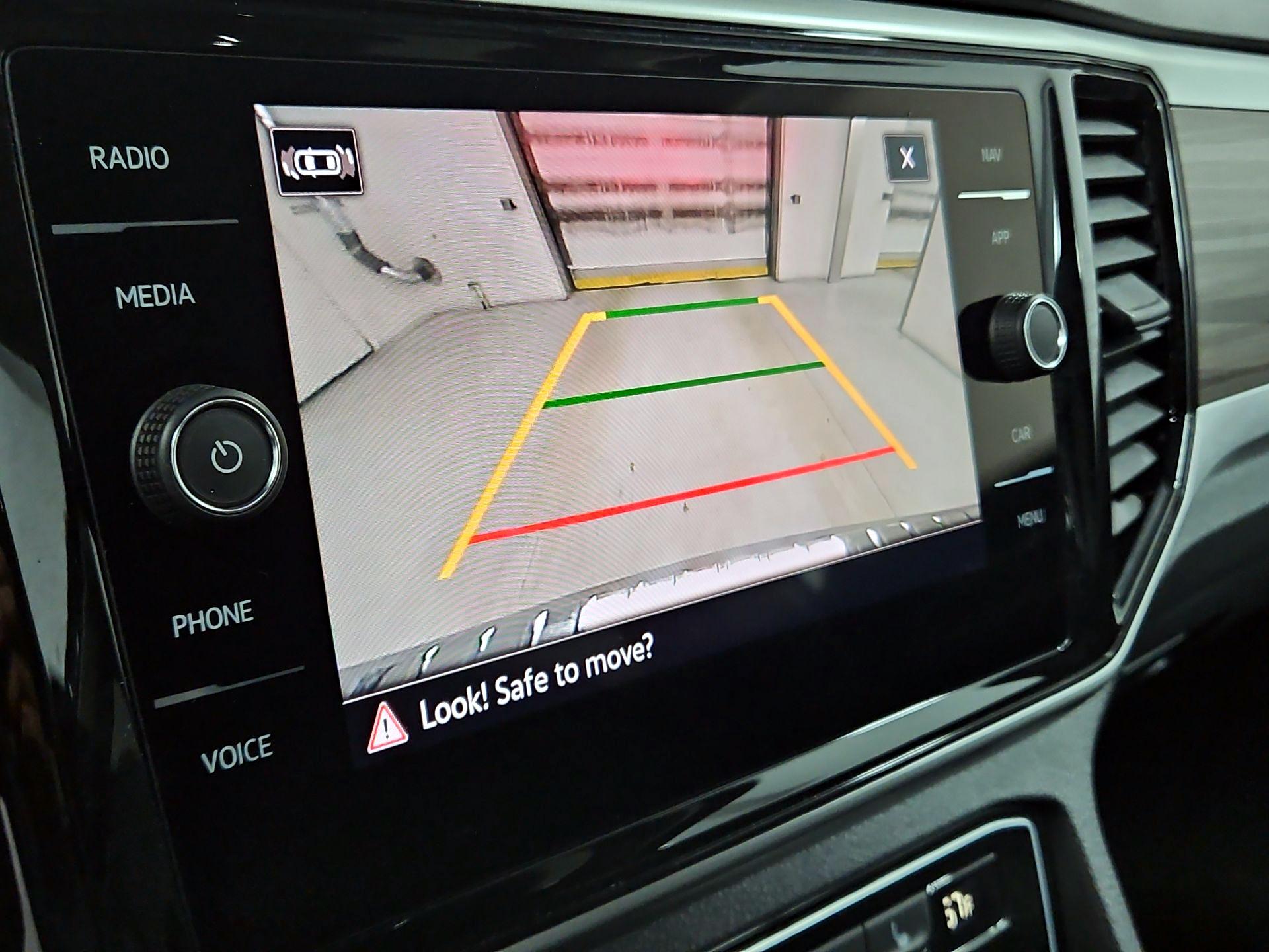 Thumbnail: 2023 Volkswagen Atlas - 15