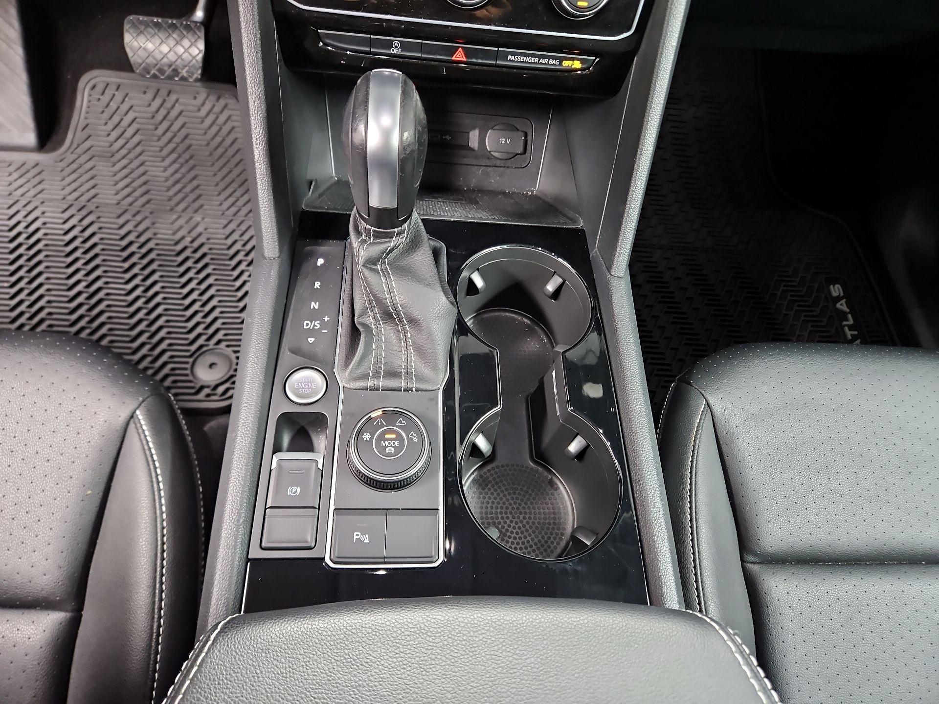 Thumbnail: 2023 Volkswagen Atlas - 18