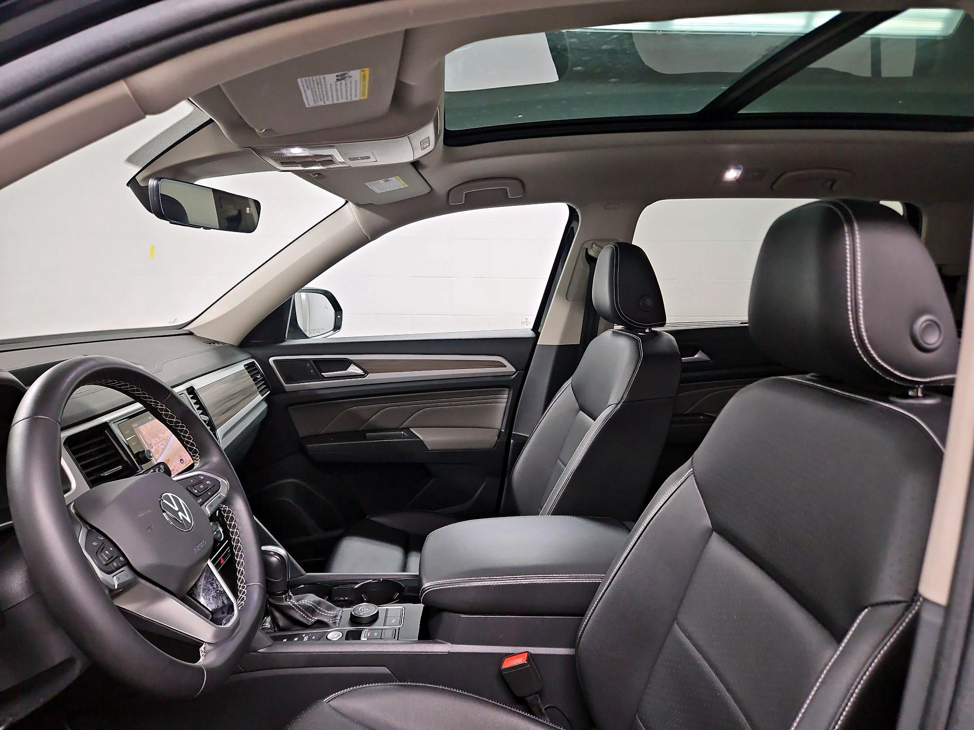 Thumbnail: 2023 Volkswagen Atlas - 20