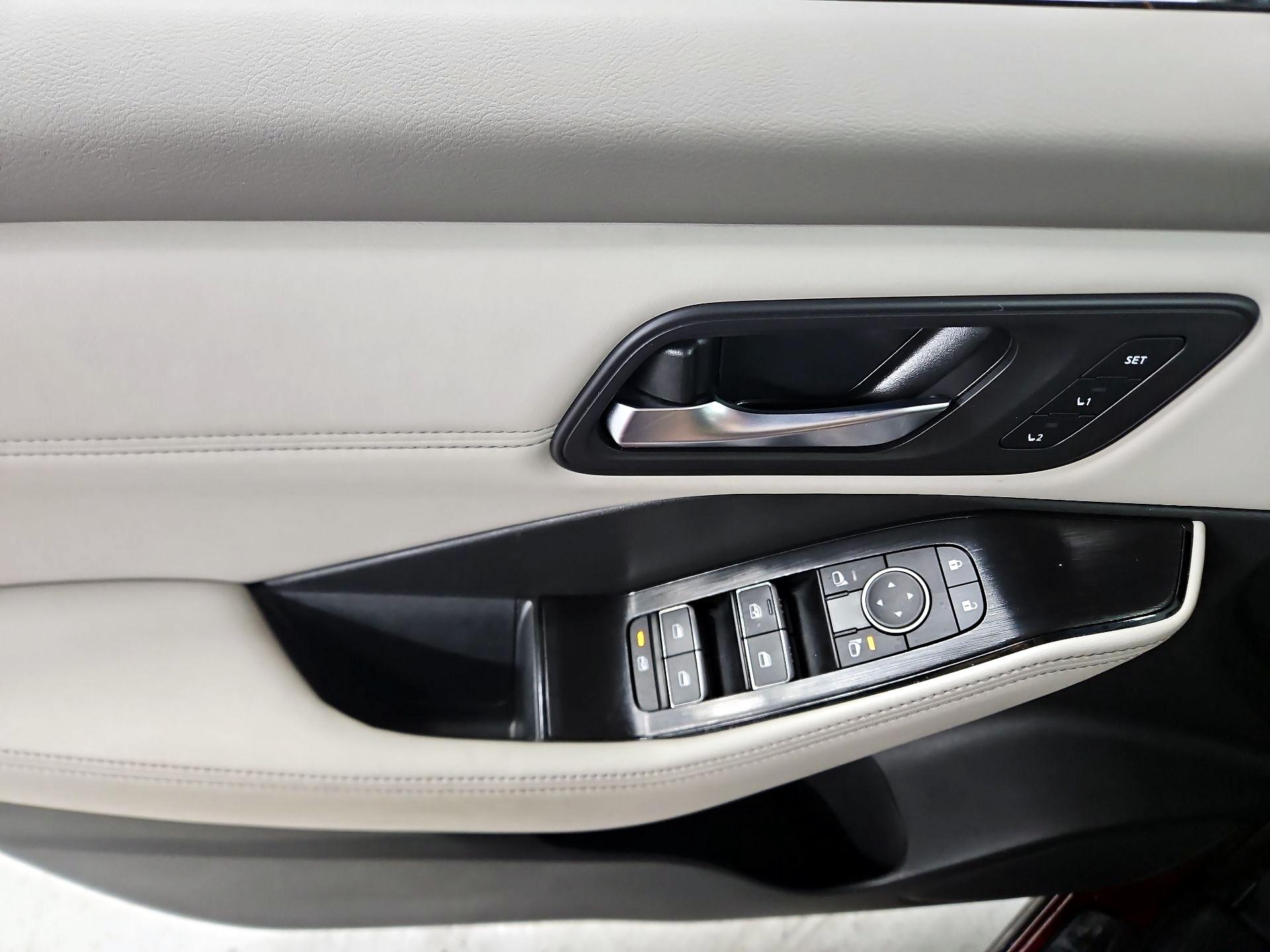 Thumbnail: 2023 Nissan Rogue - 12