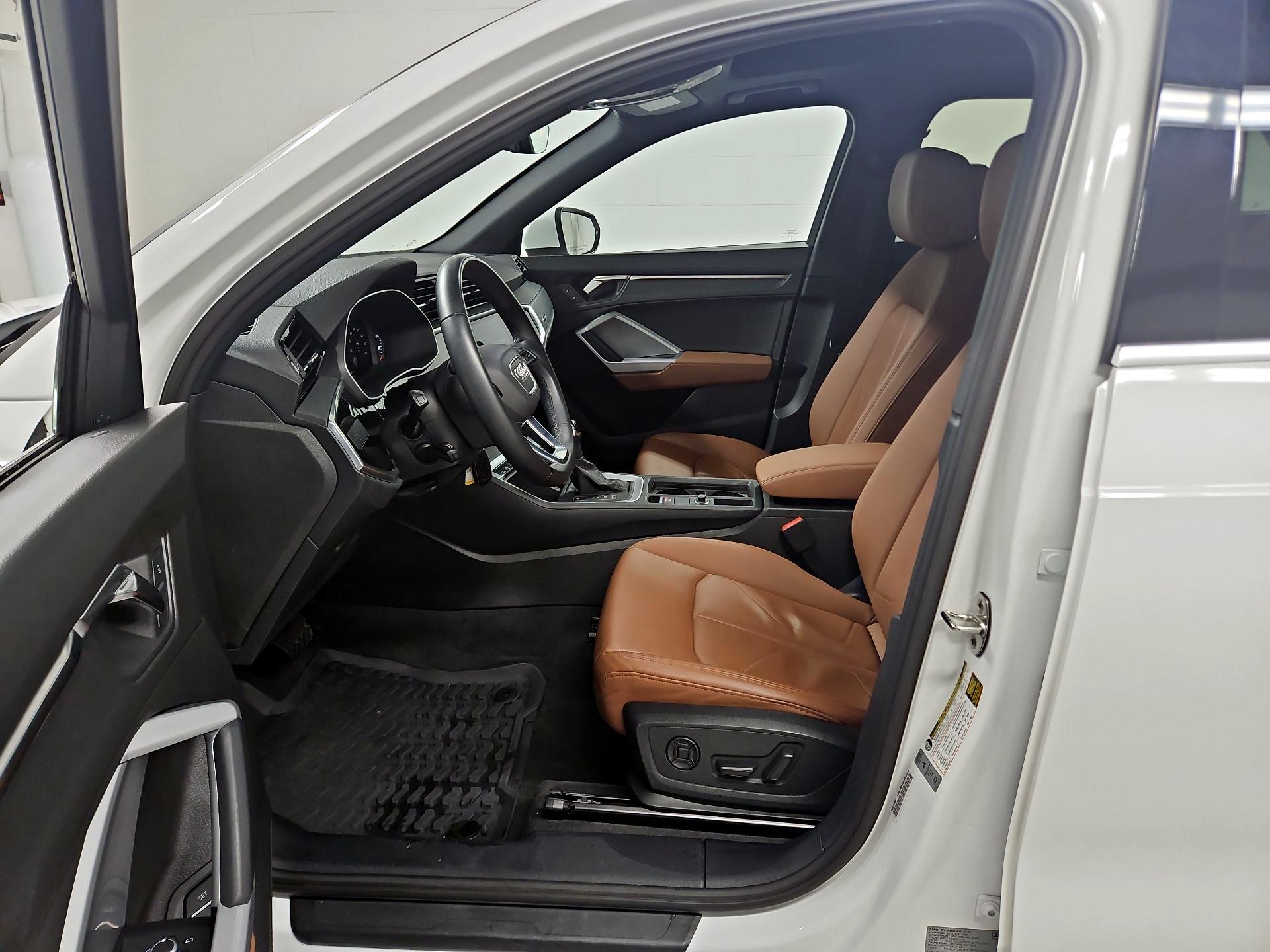 Thumbnail: 2022 Audi Q3 - 11