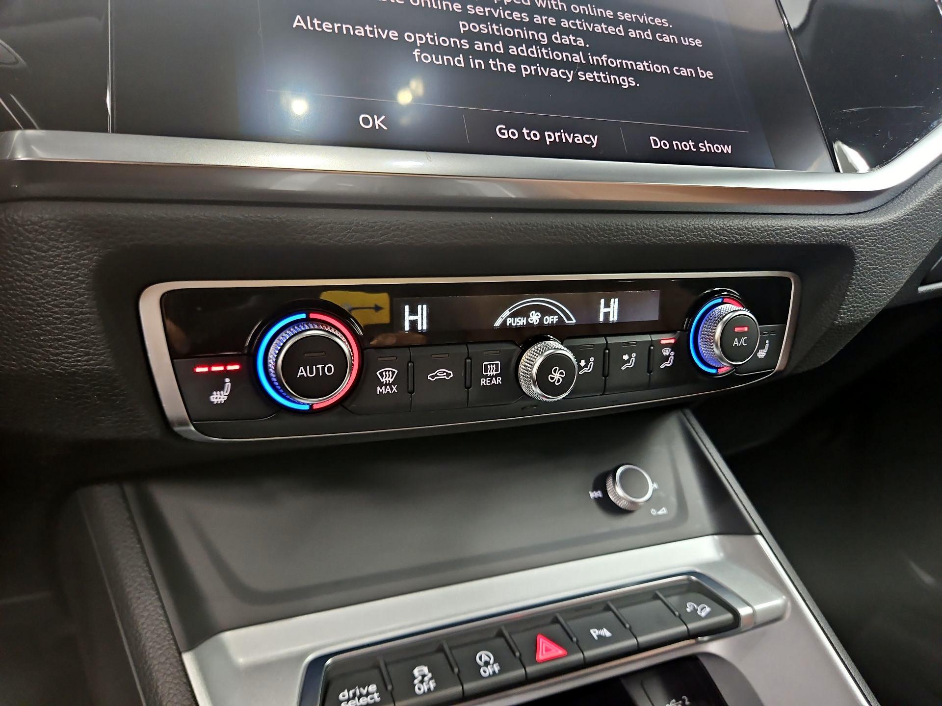 Thumbnail: 2022 Audi Q3 - 16