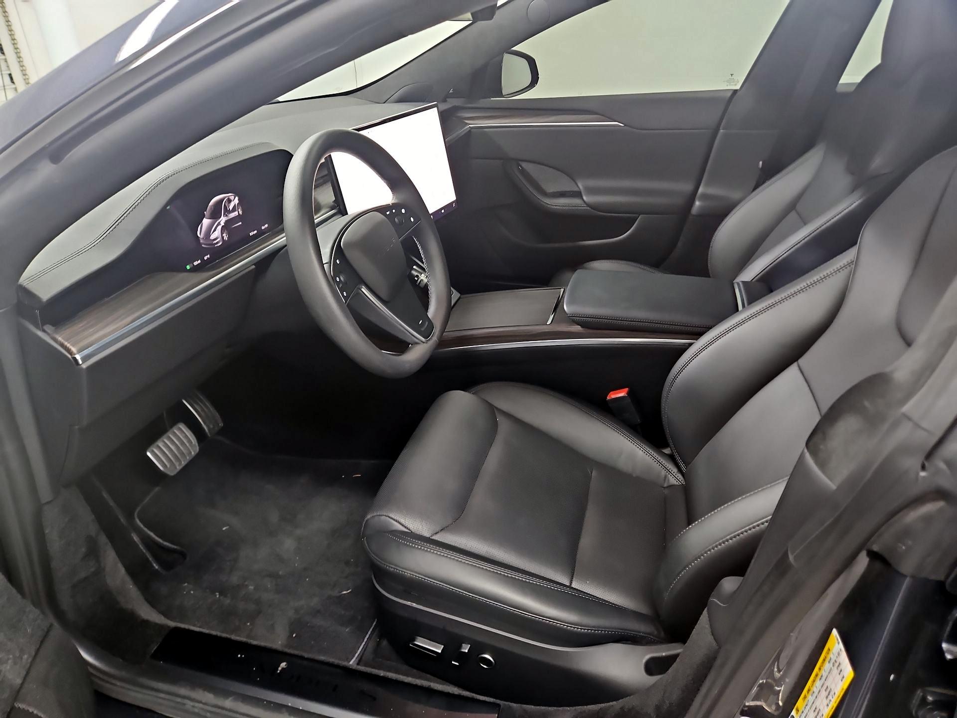 Thumbnail: 2023 Tesla Model S - 11