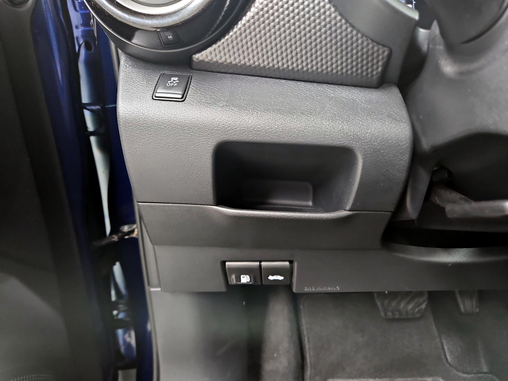 Thumbnail: 2019 Nissan Kicks - 13