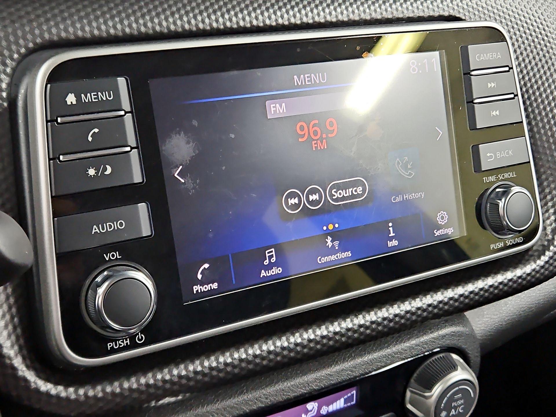 Thumbnail: 2019 Nissan Kicks - 15