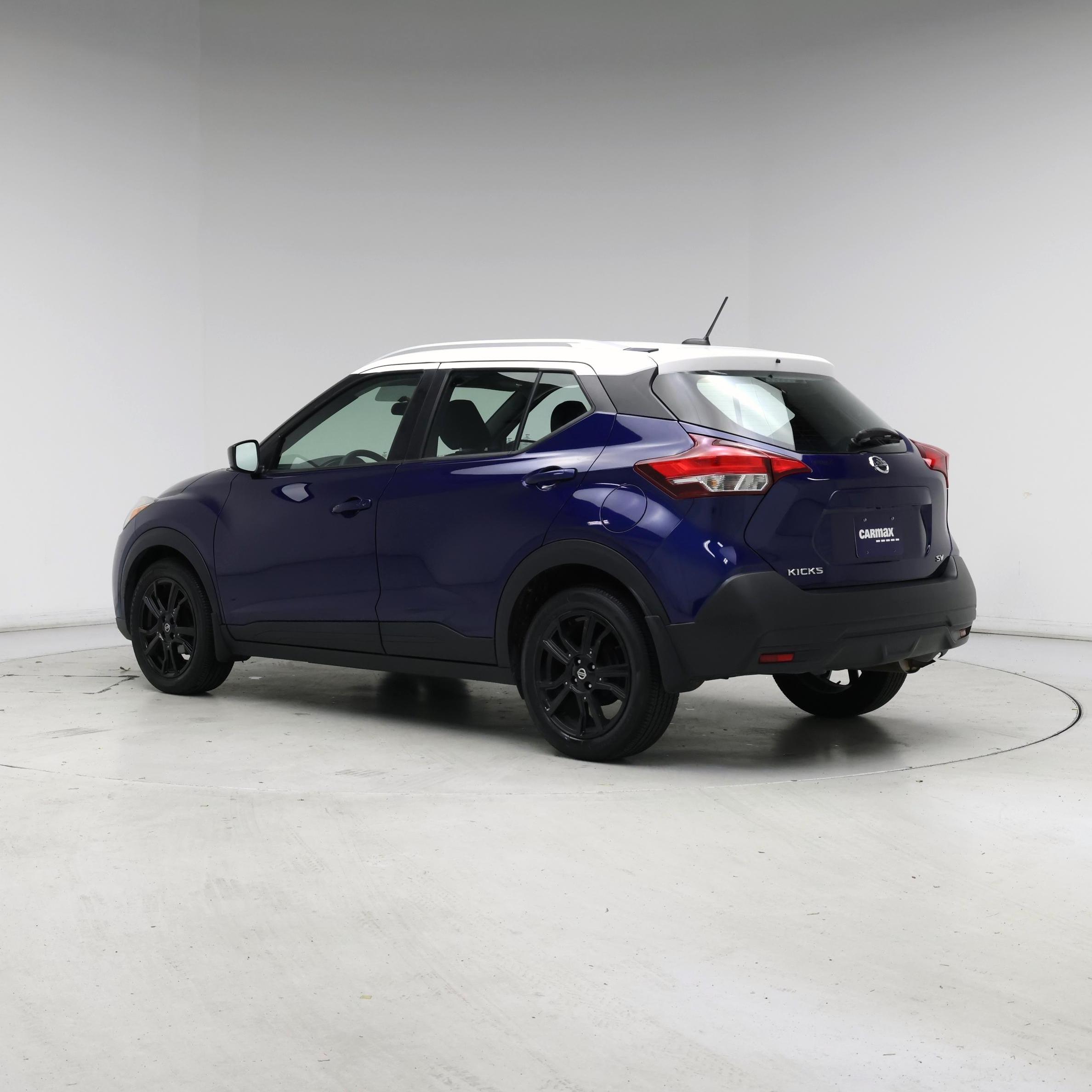 Thumbnail: 2019 Nissan Kicks - 2