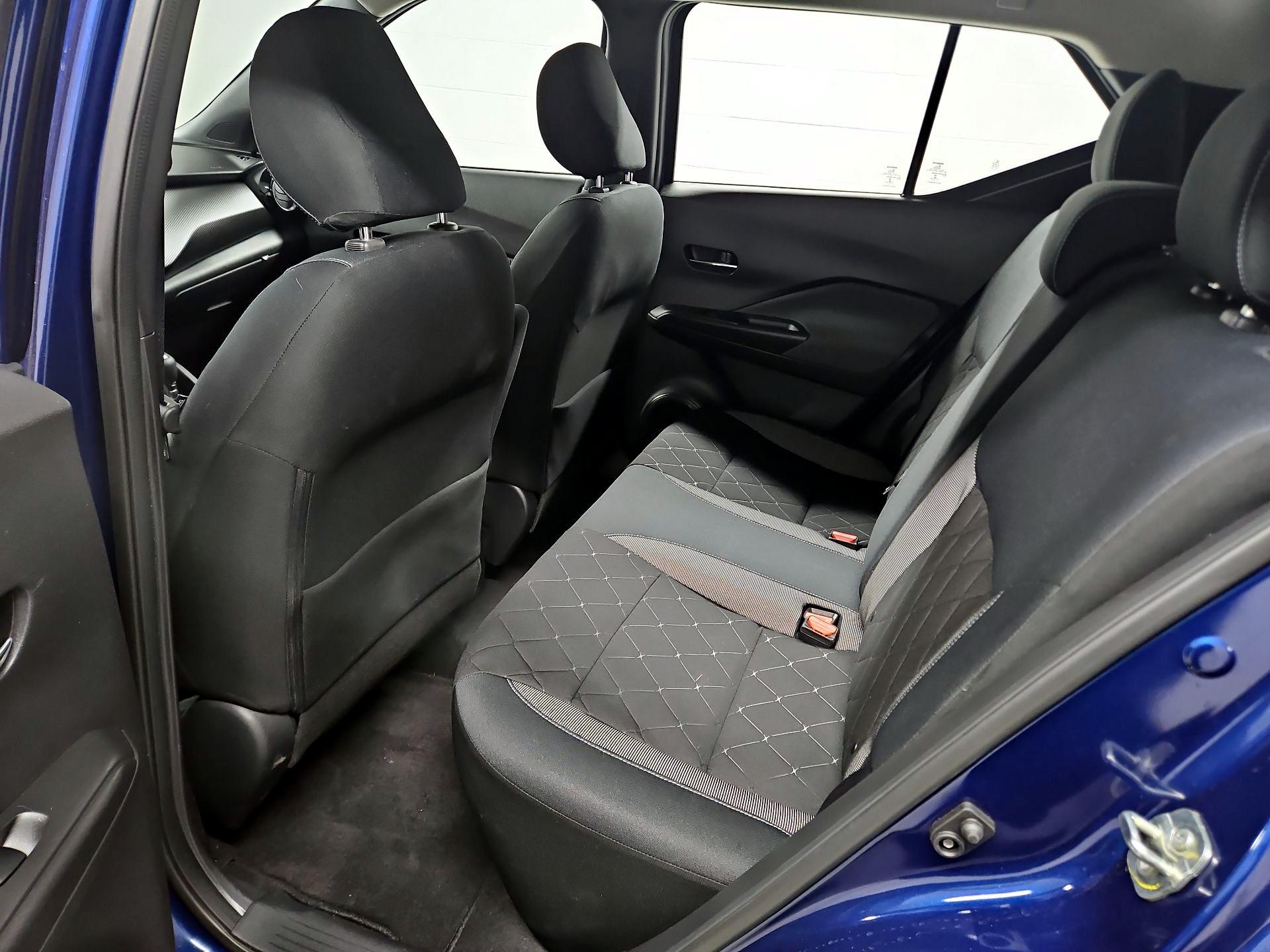 Thumbnail: 2019 Nissan Kicks - 19