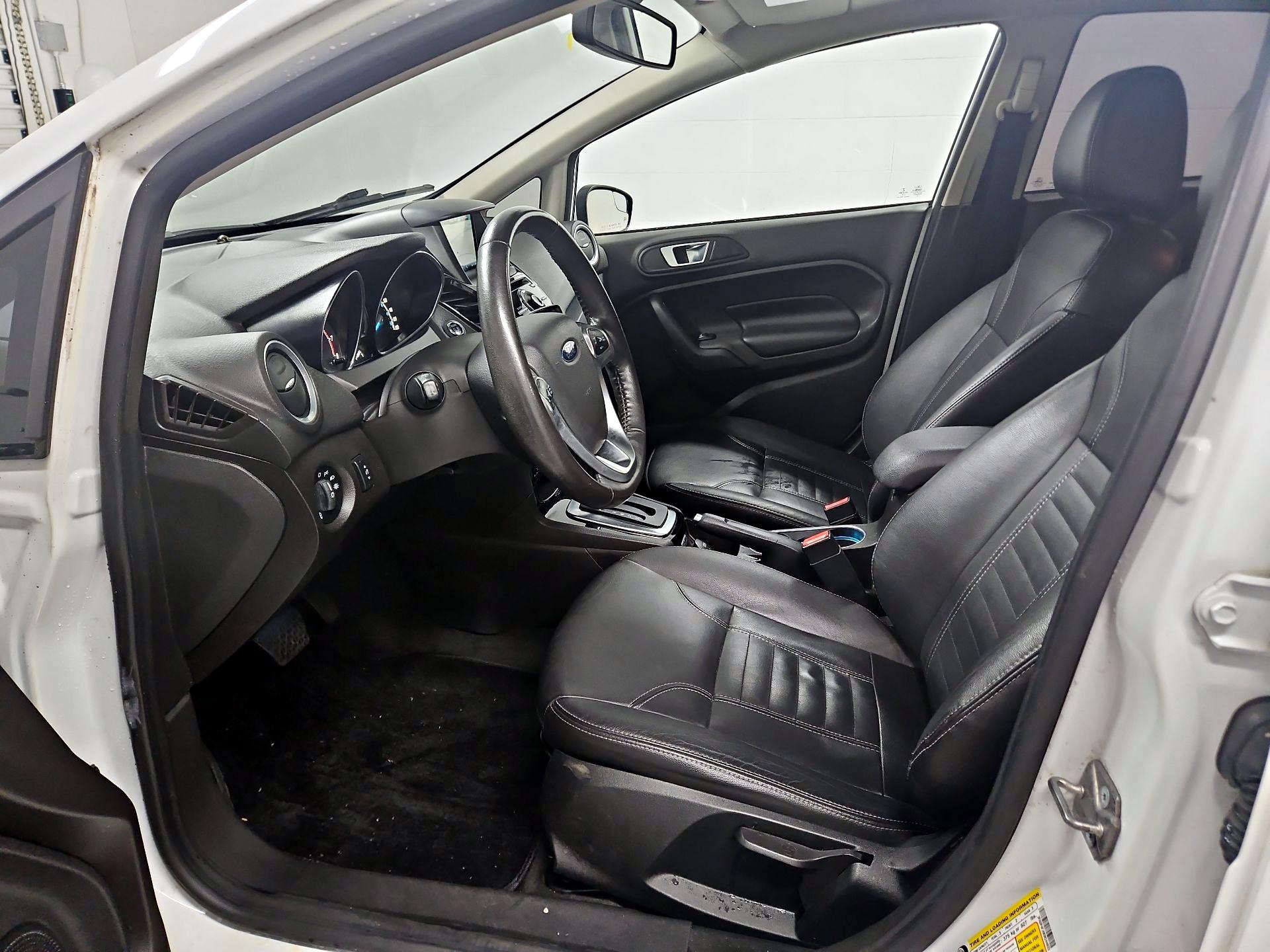 Thumbnail: 2014 Ford Fiesta - 11