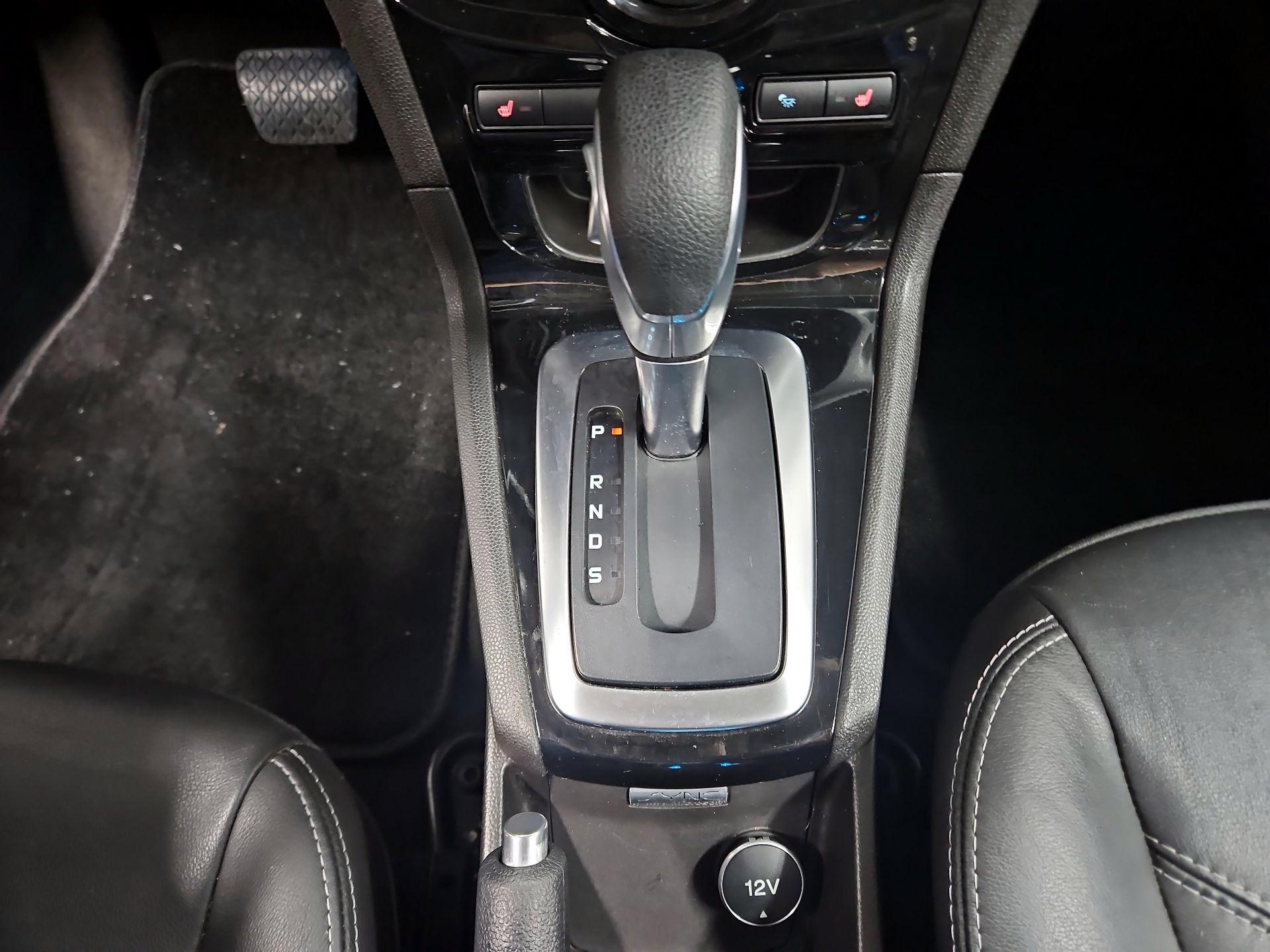 Thumbnail: 2014 Ford Fiesta - 18