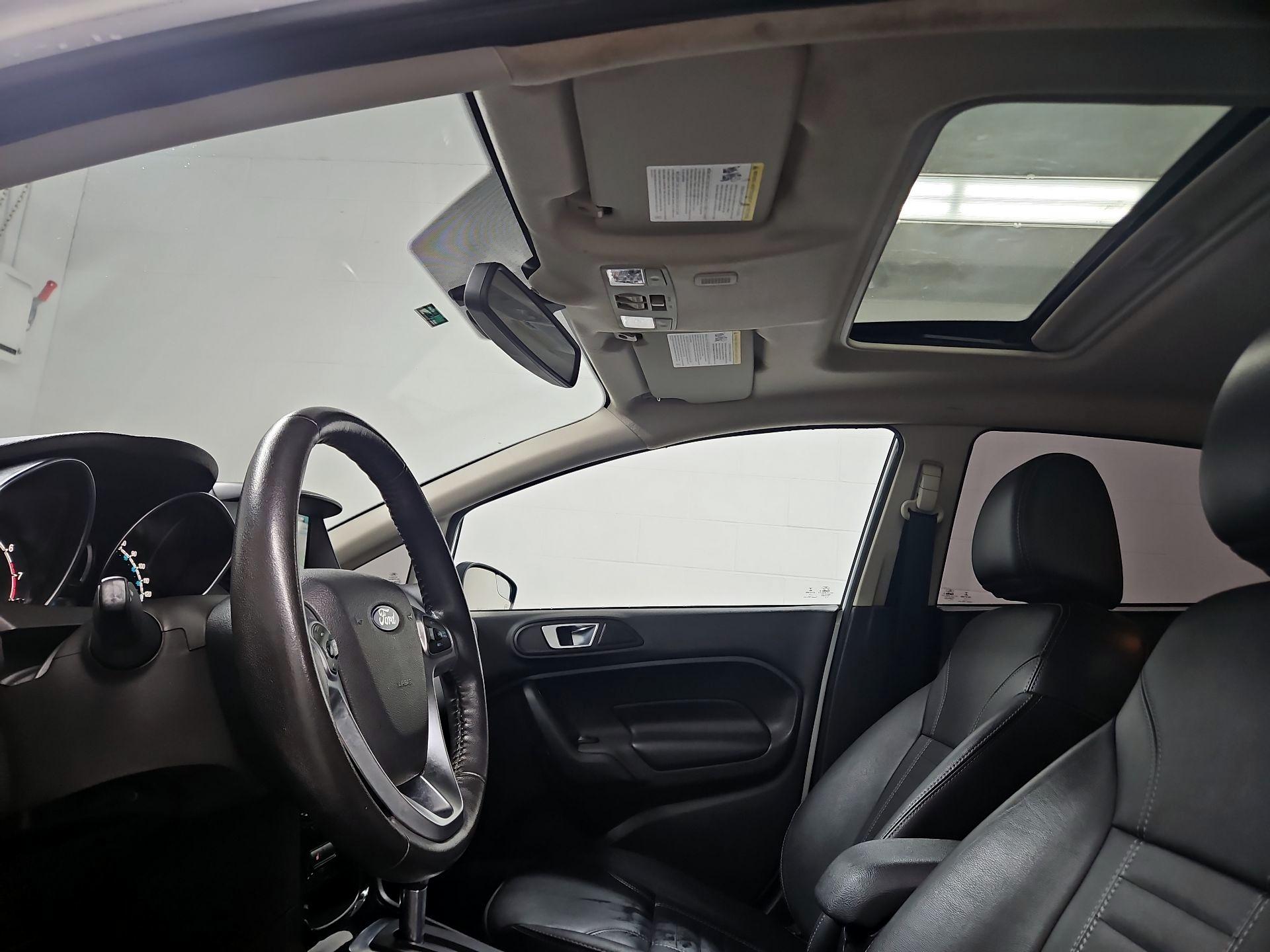 Thumbnail: 2014 Ford Fiesta - 20