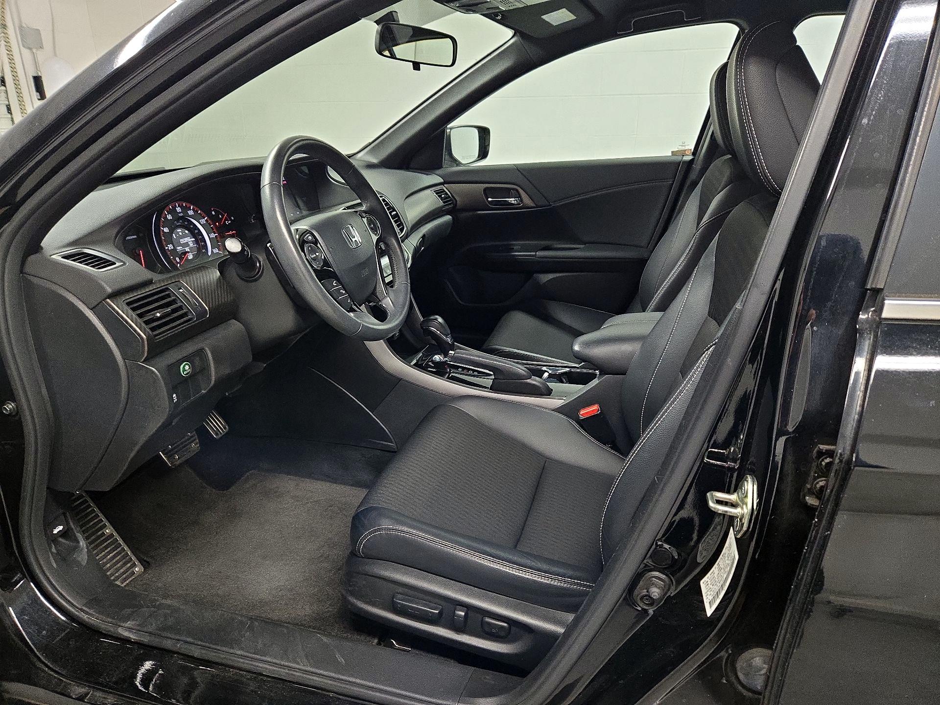 Thumbnail: 2017 Honda Accord - 11