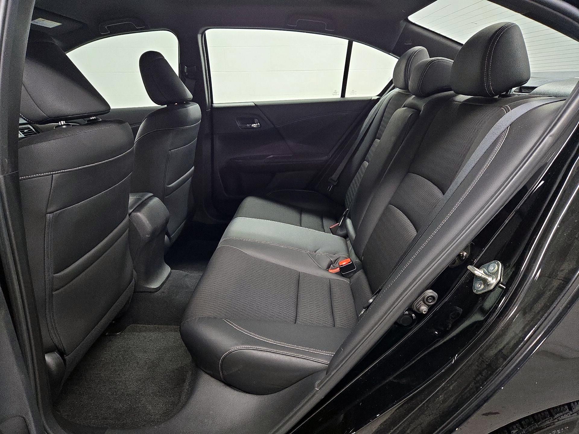 Thumbnail: 2017 Honda Accord - 19