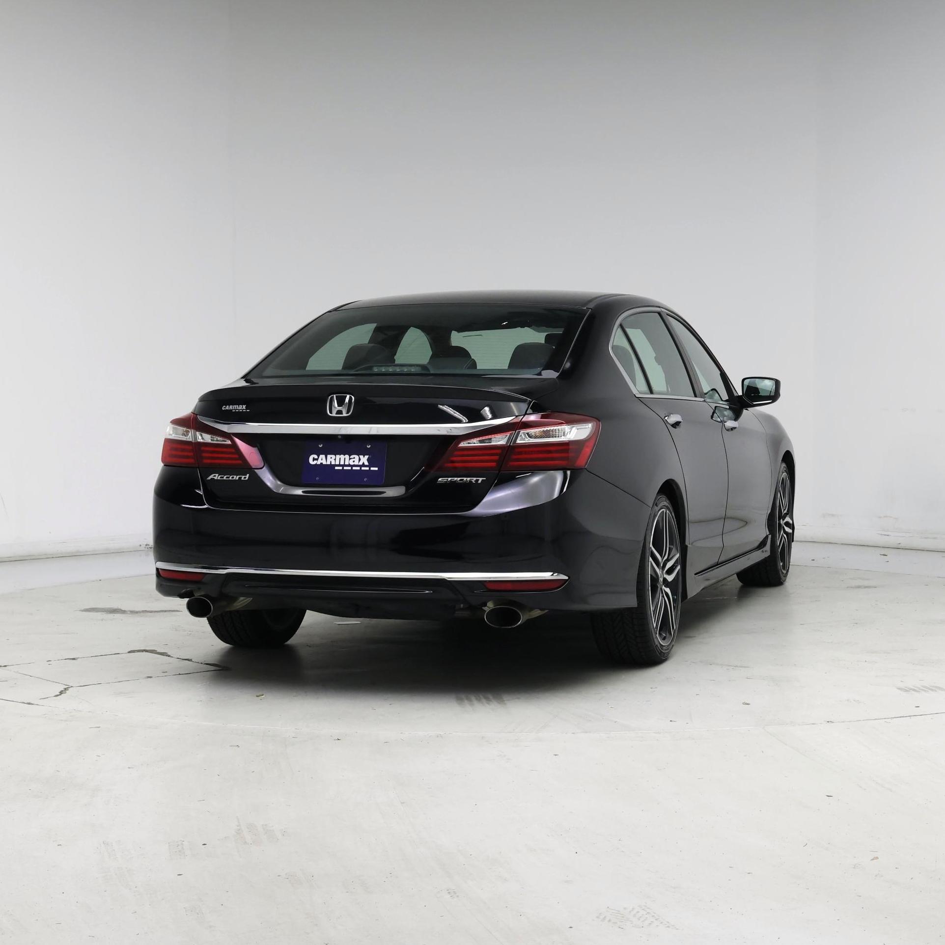Thumbnail: 2017 Honda Accord - 8