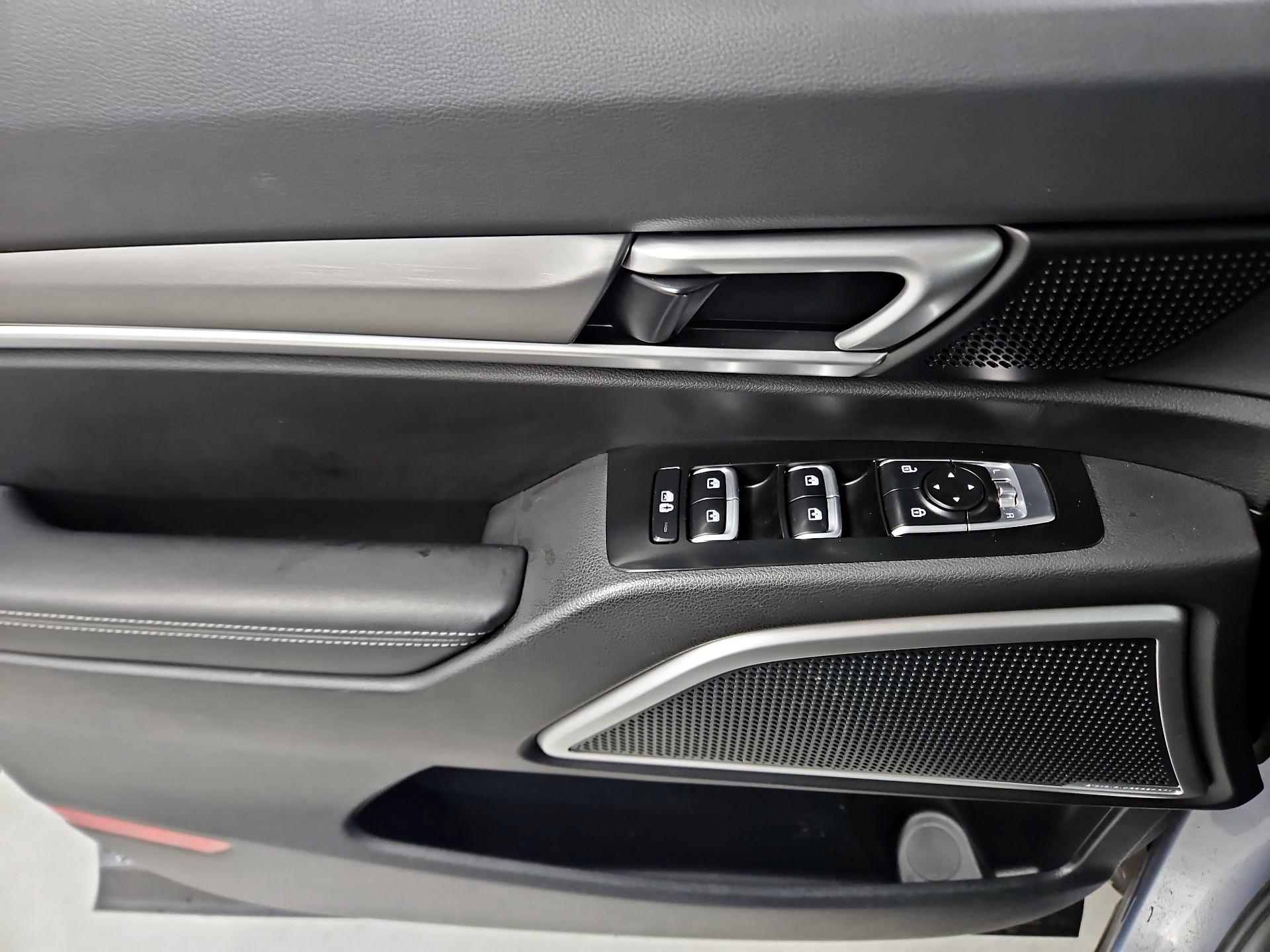 Thumbnail: 2022 Kia Telluride - 12