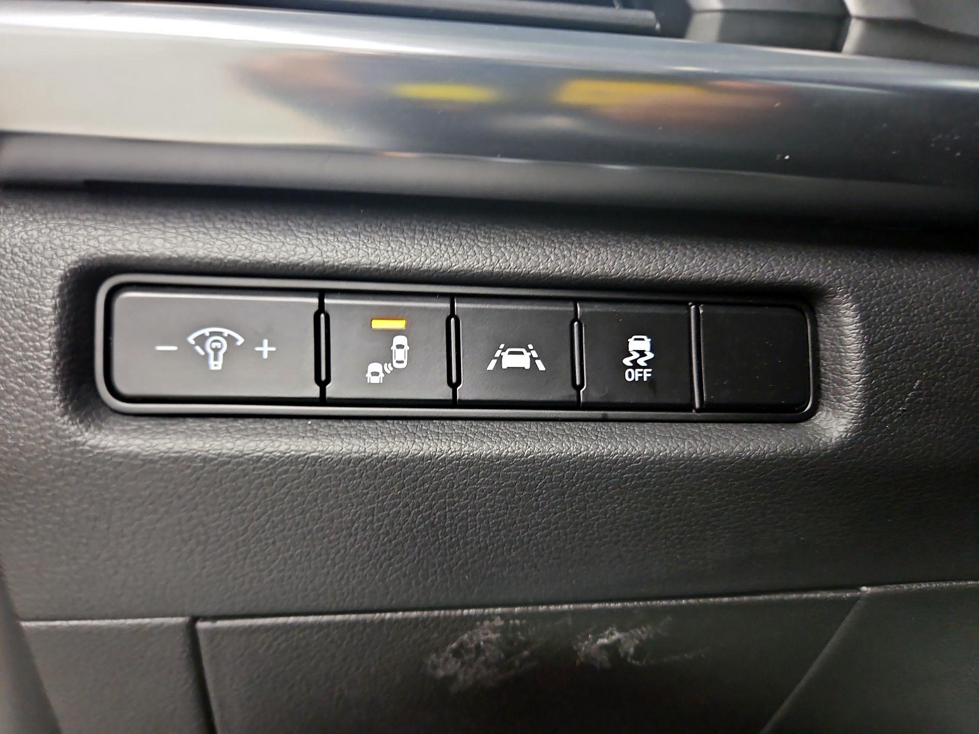 Thumbnail: 2022 Kia Telluride - 13