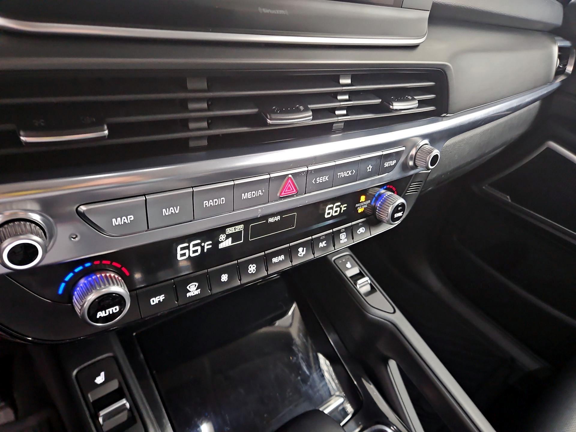 Thumbnail: 2022 Kia Telluride - 17