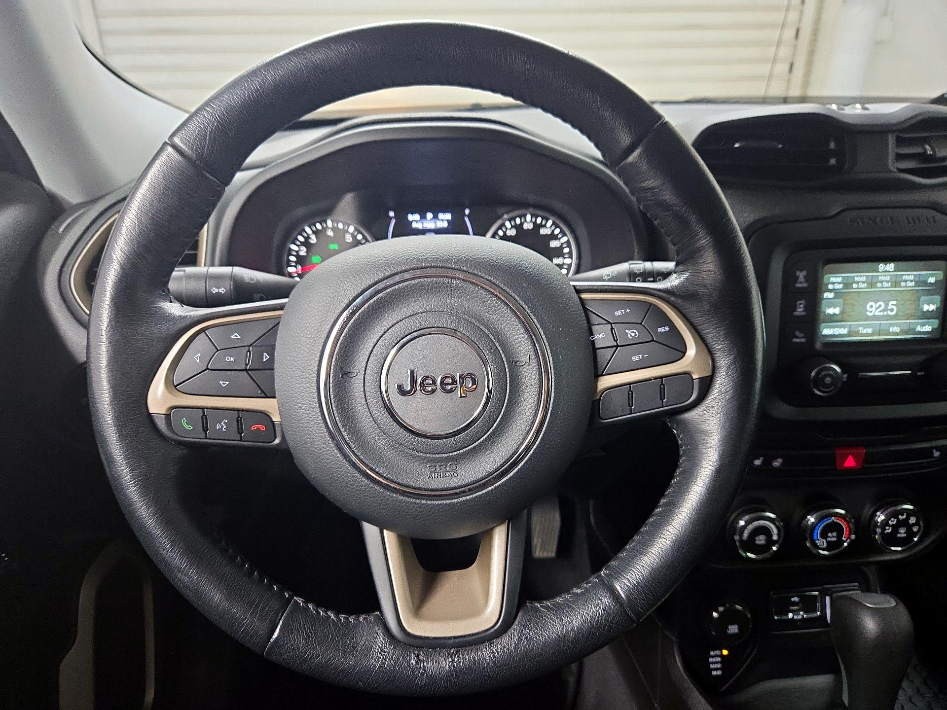 Thumbnail: 2017 Jeep Renegade - 10