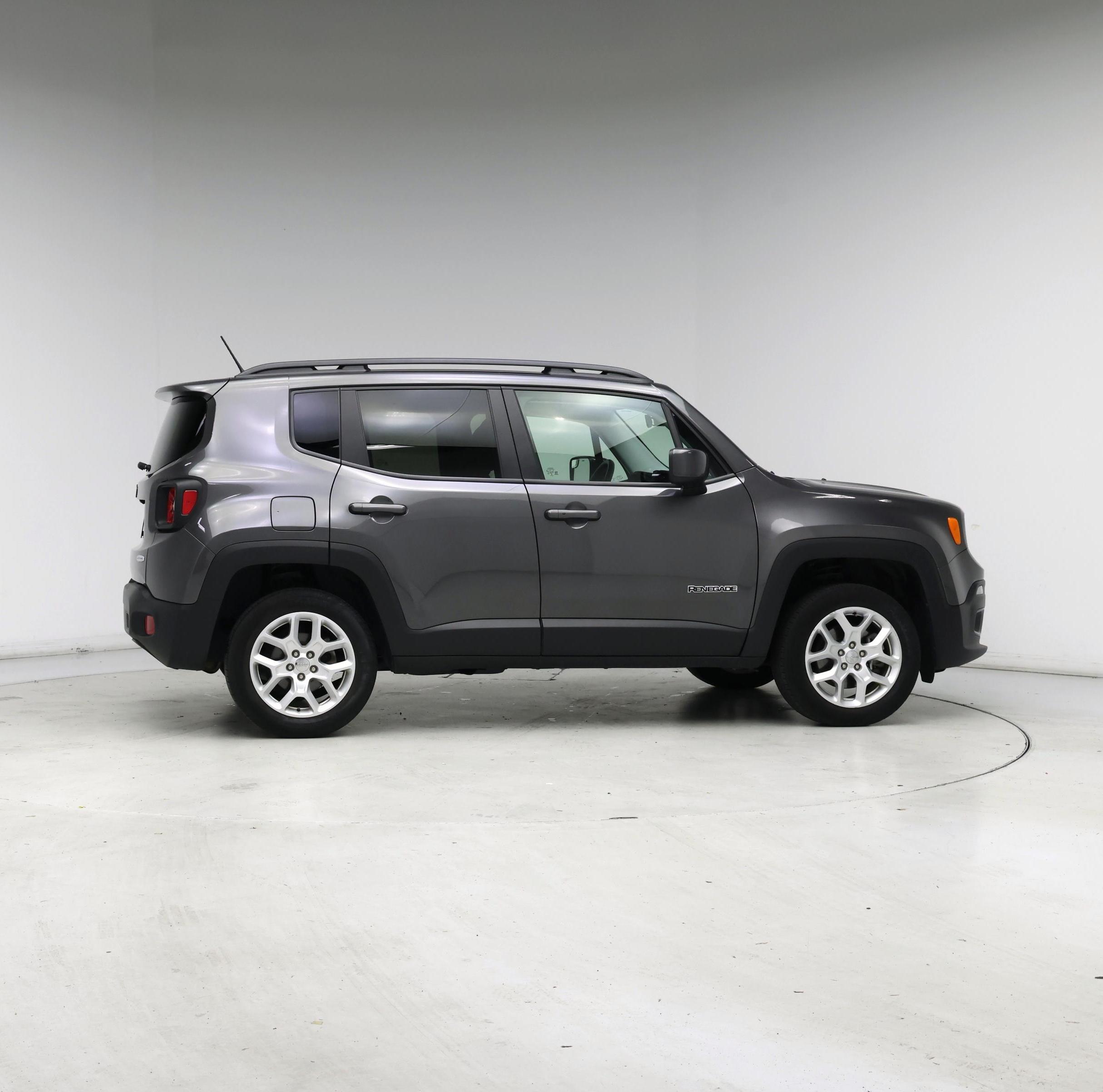 Thumbnail: 2017 Jeep Renegade - 7