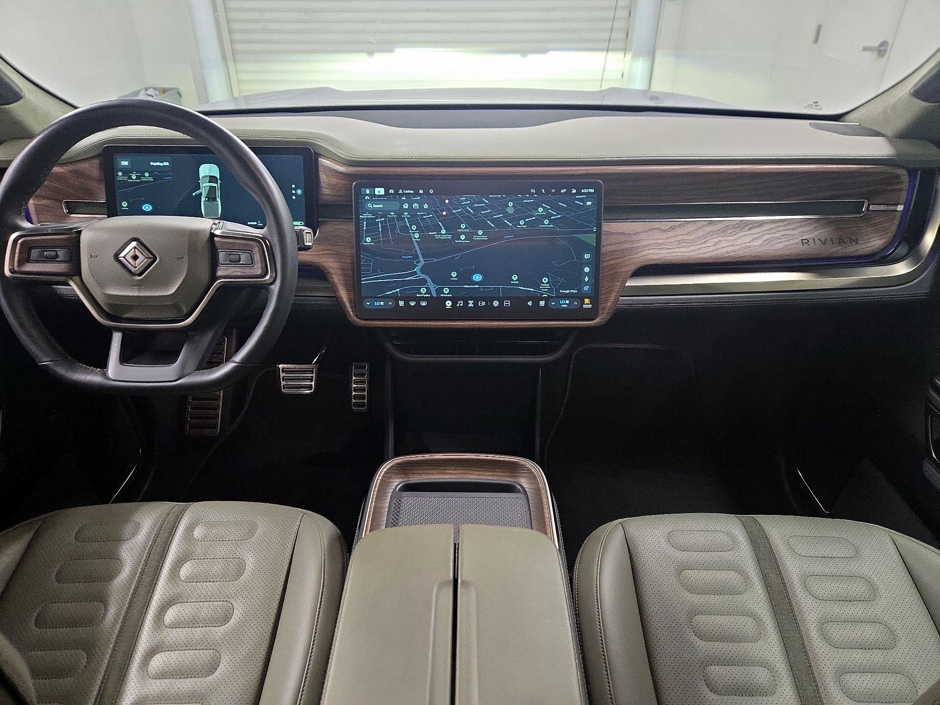 Thumbnail: 2022 Rivian R1T - 9