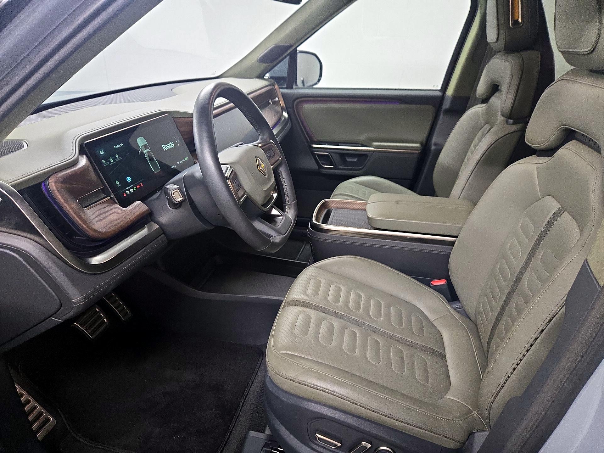 Thumbnail: 2022 Rivian R1T - 11