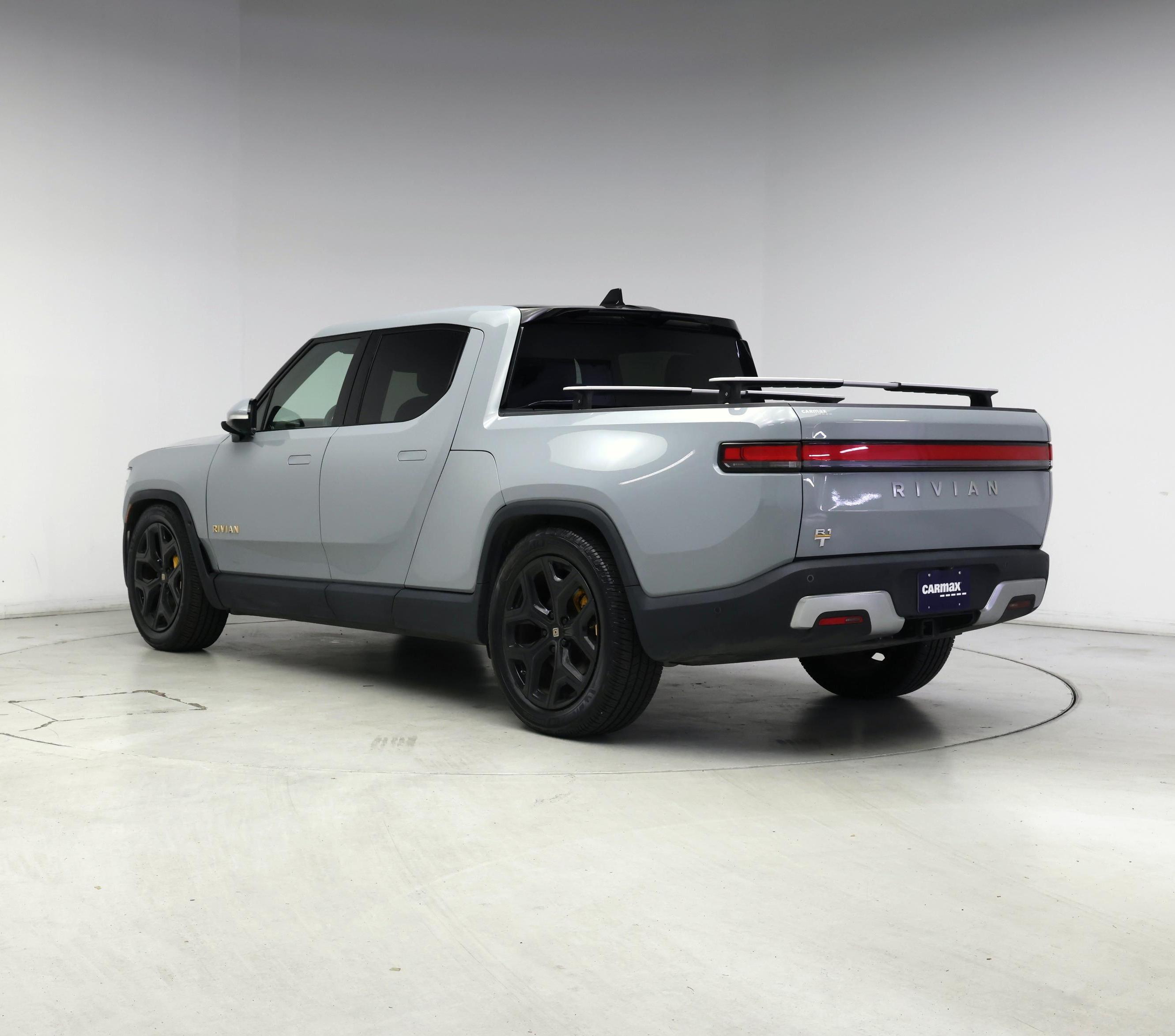 Thumbnail: 2022 Rivian R1T - 2