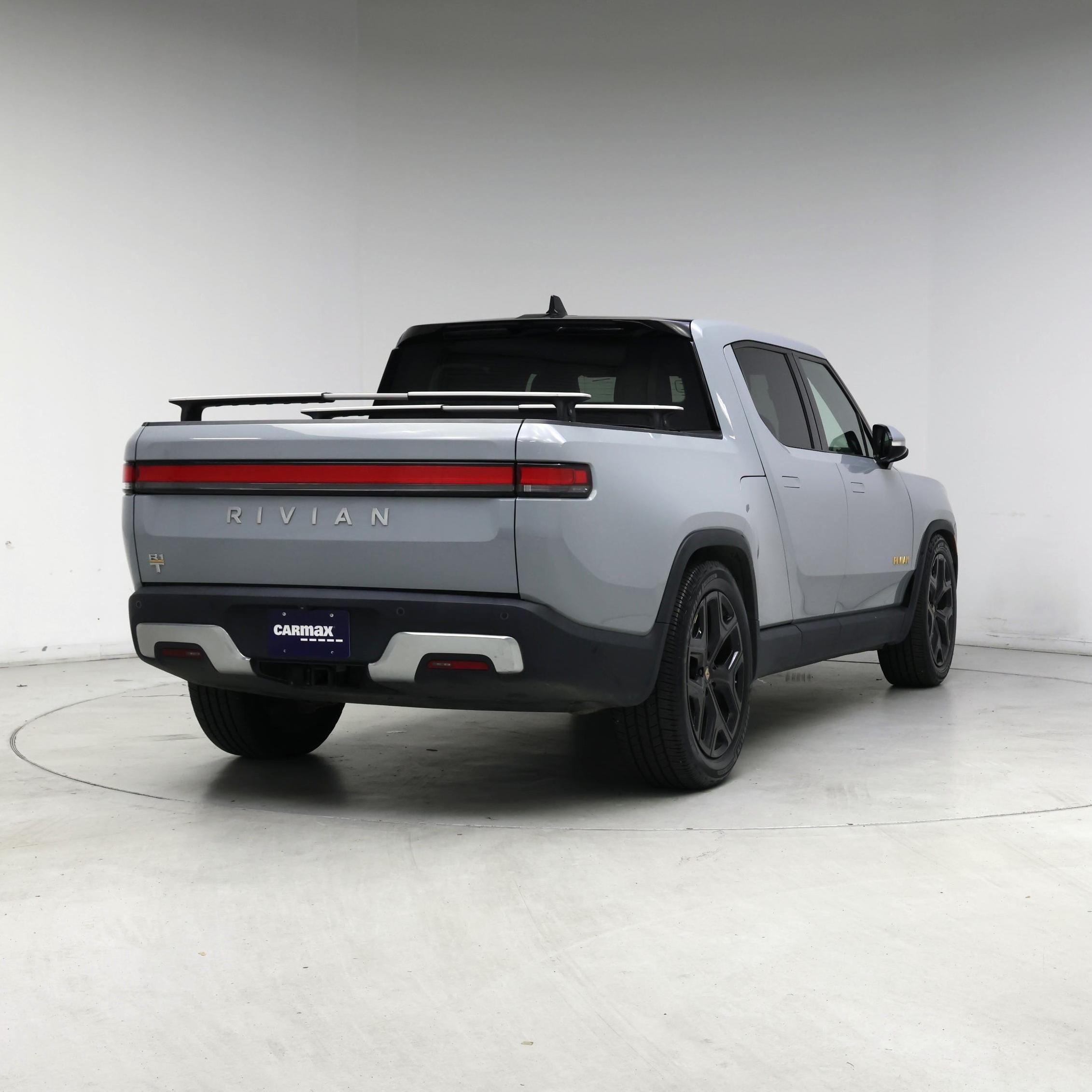 Thumbnail: 2022 Rivian R1T - 8